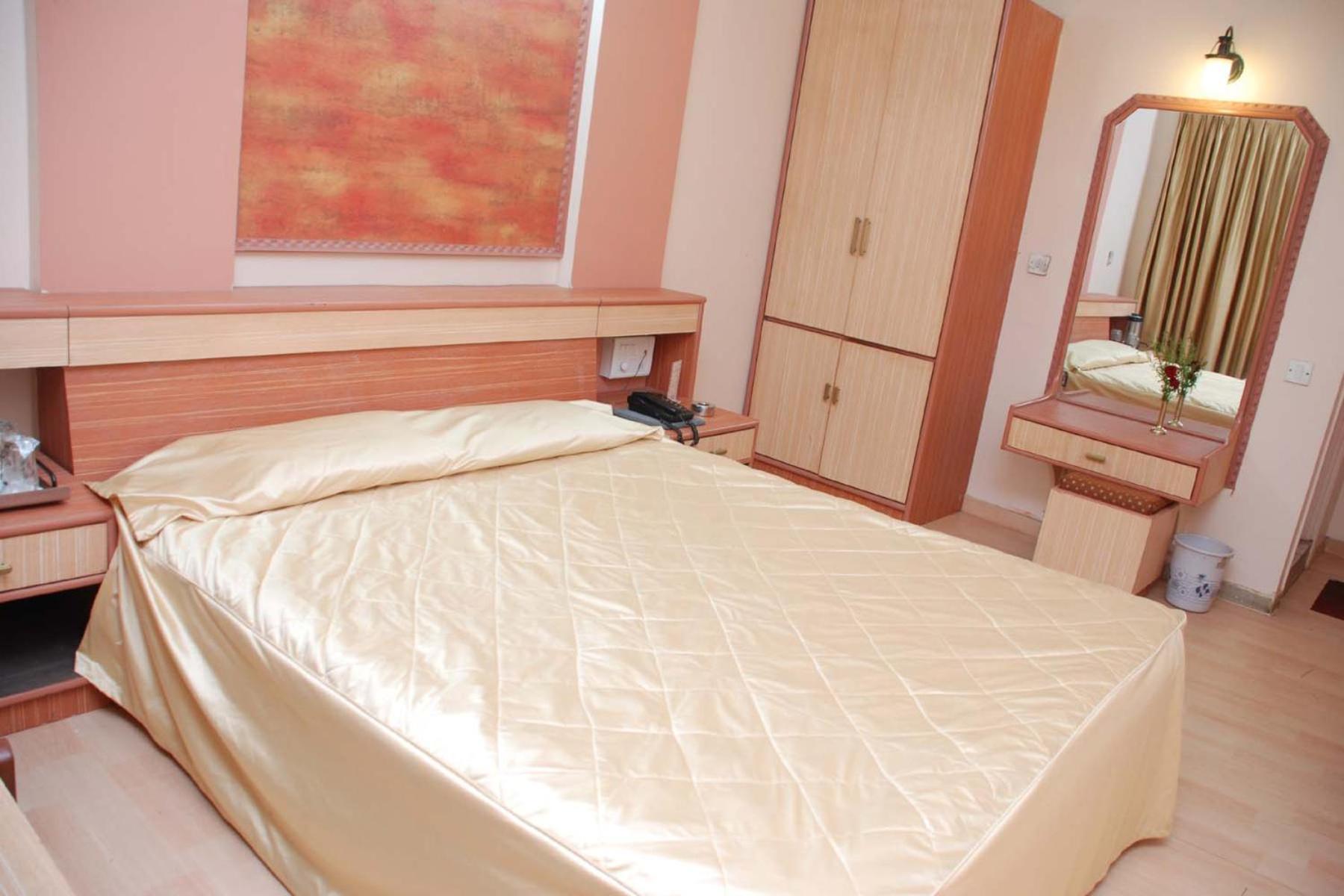 Deluxe non ac room