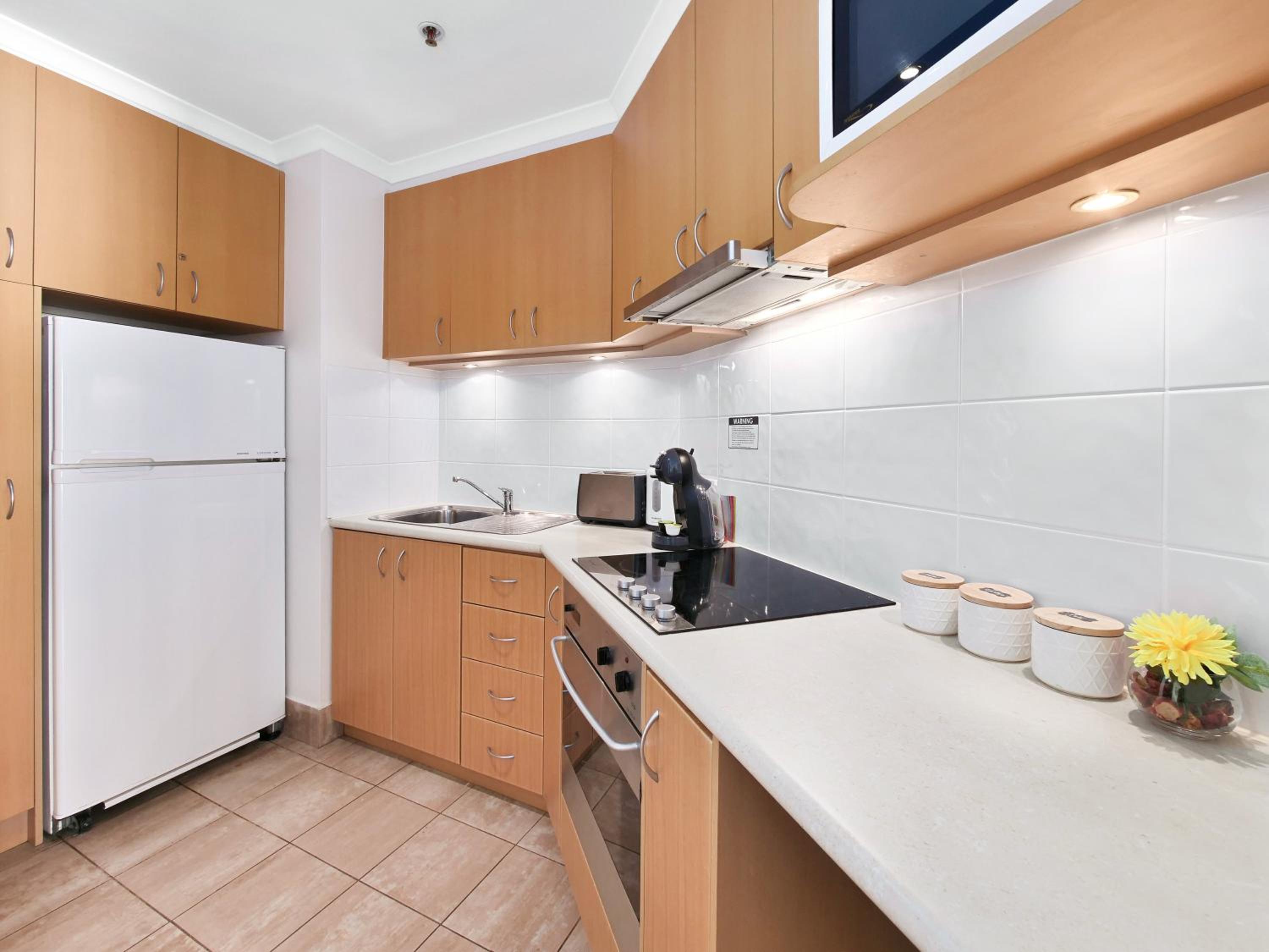 Two-Bedroom Deluxe Apartment - Photo 7