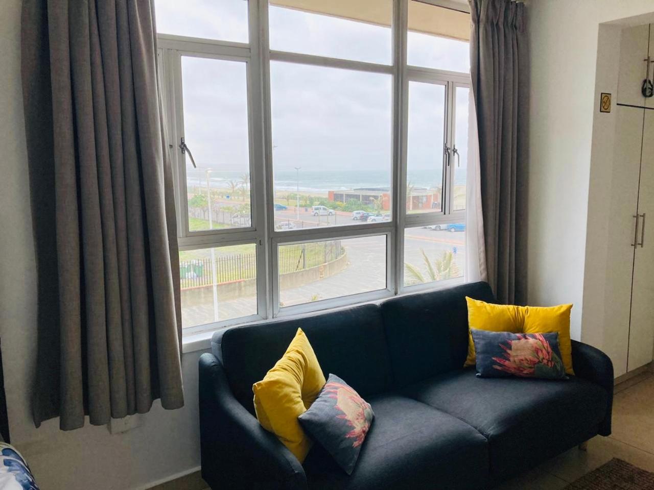 Apartment with Sea View - Photo 20