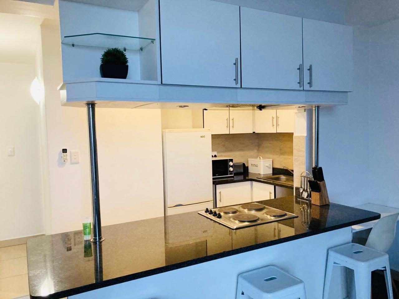 Apartment with Sea View - Photo 8
