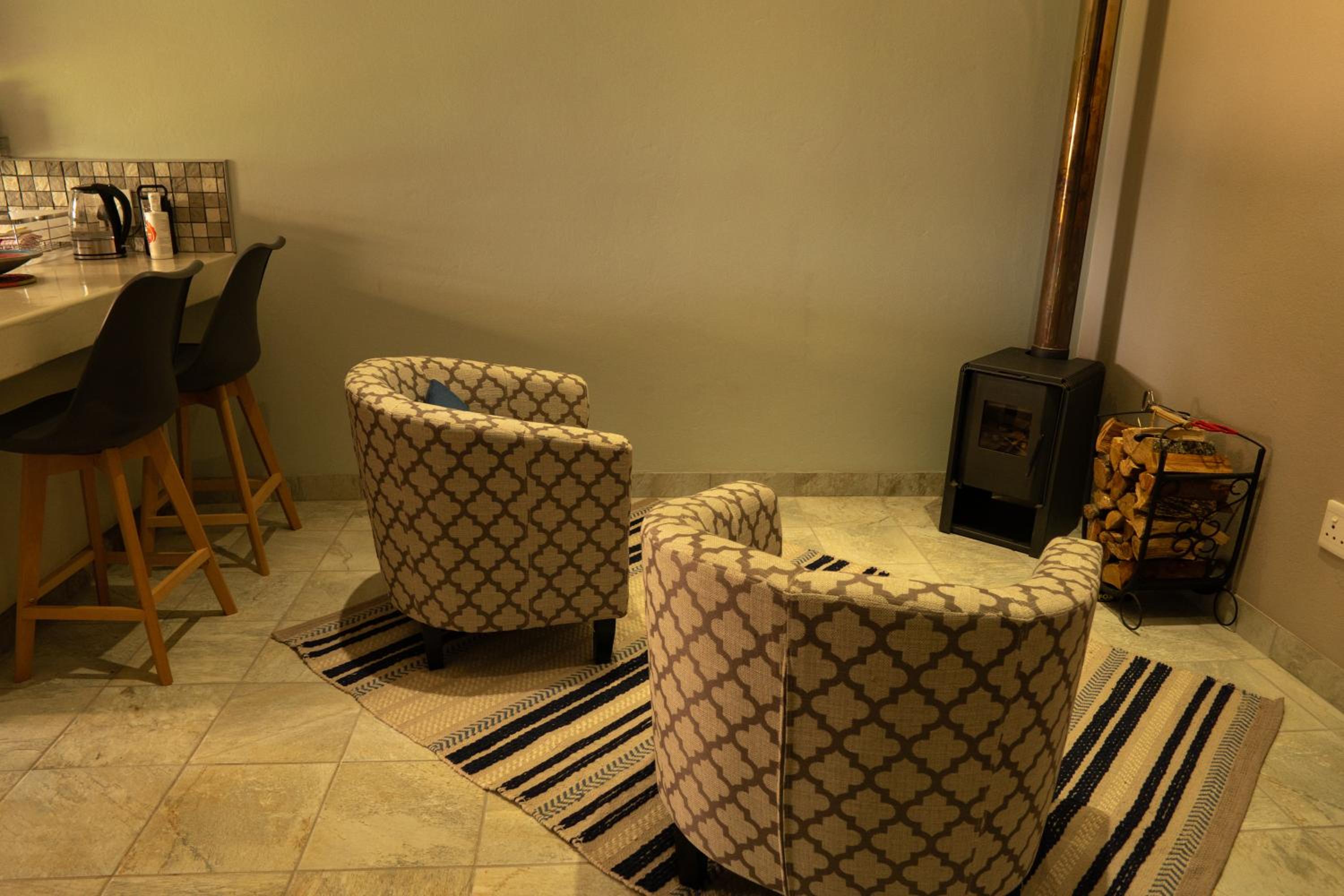 Deluxe Double Studio - Photo 8