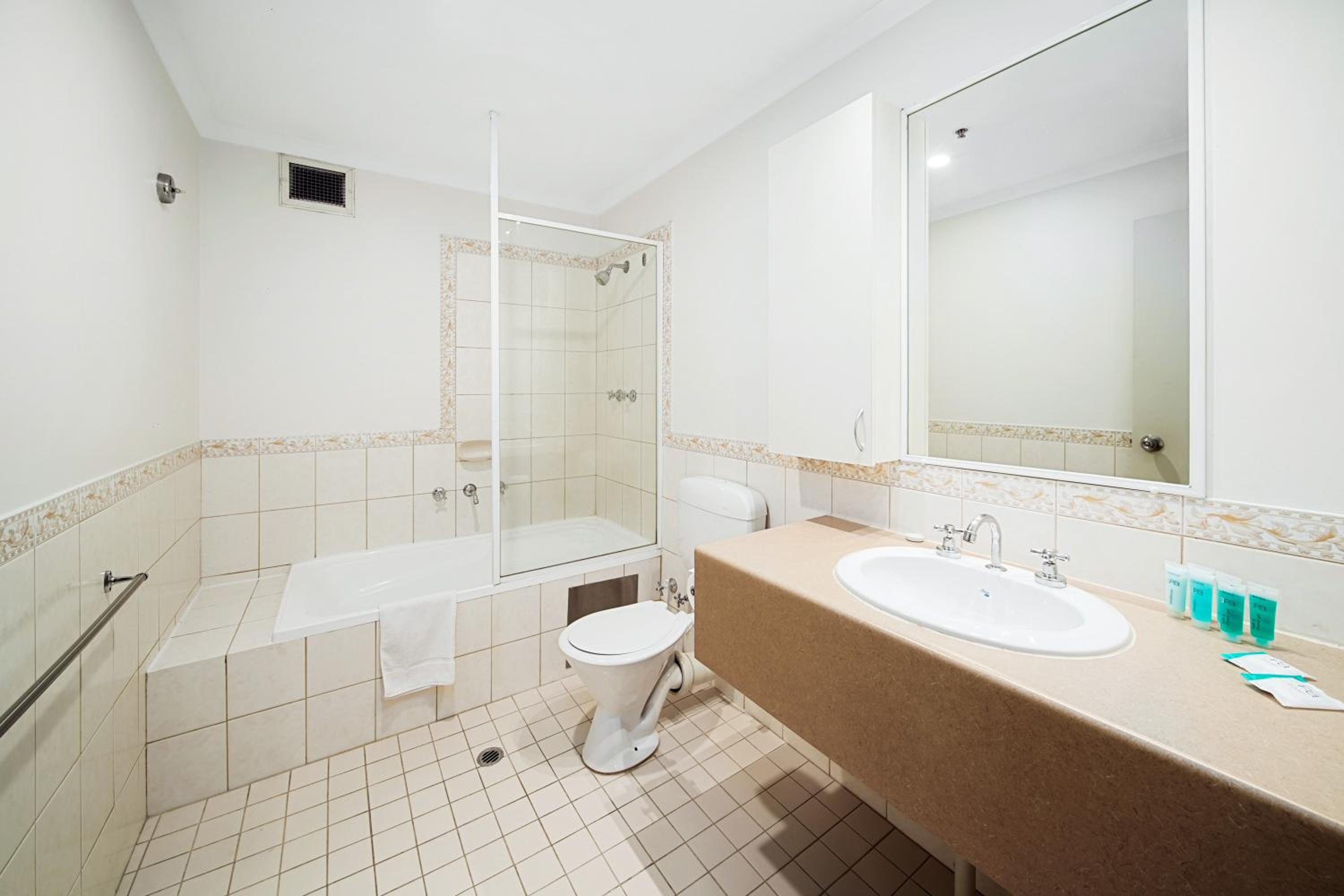 Two-Bedroom Apartment - Photo 15