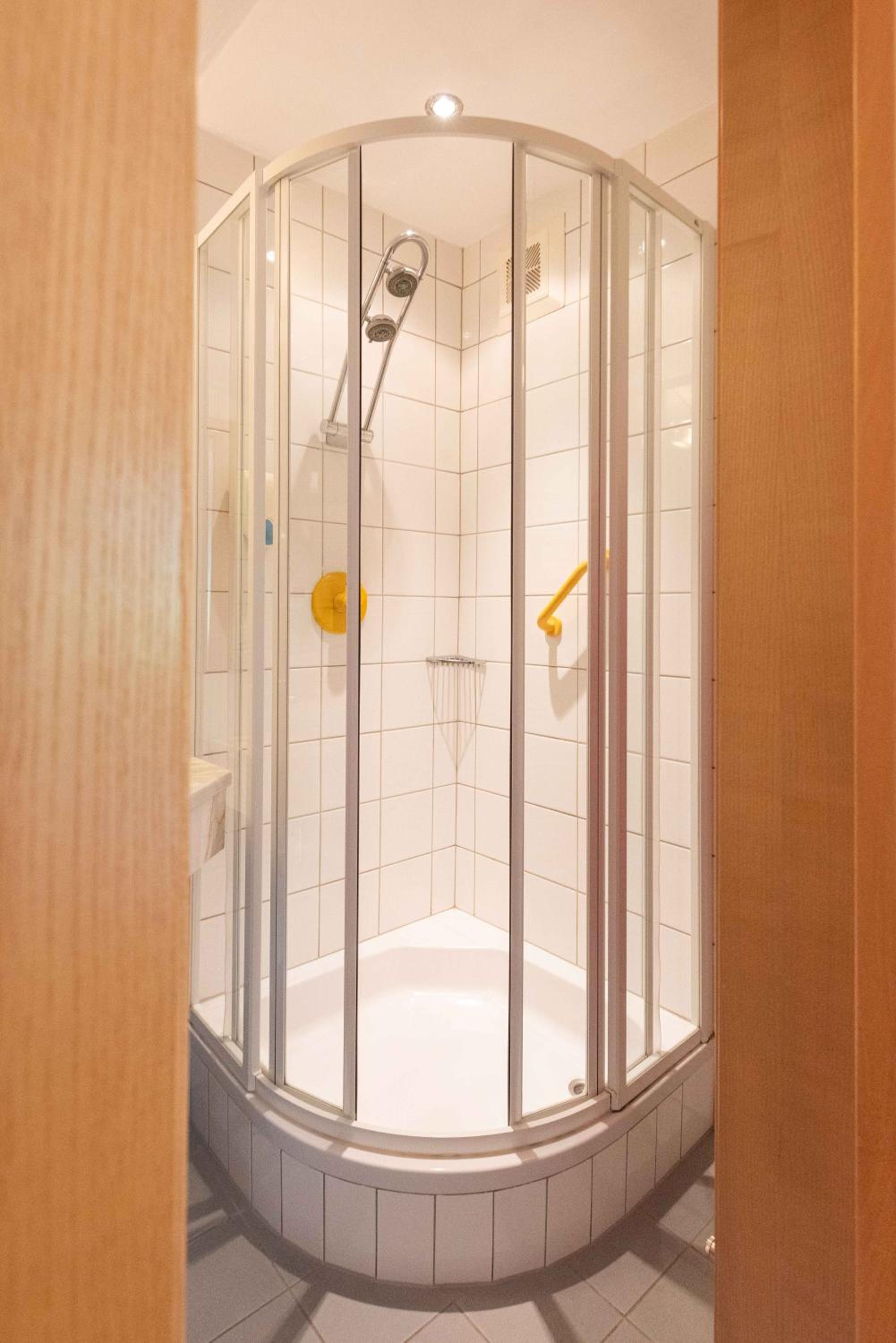 Single Room with Shower photo 2