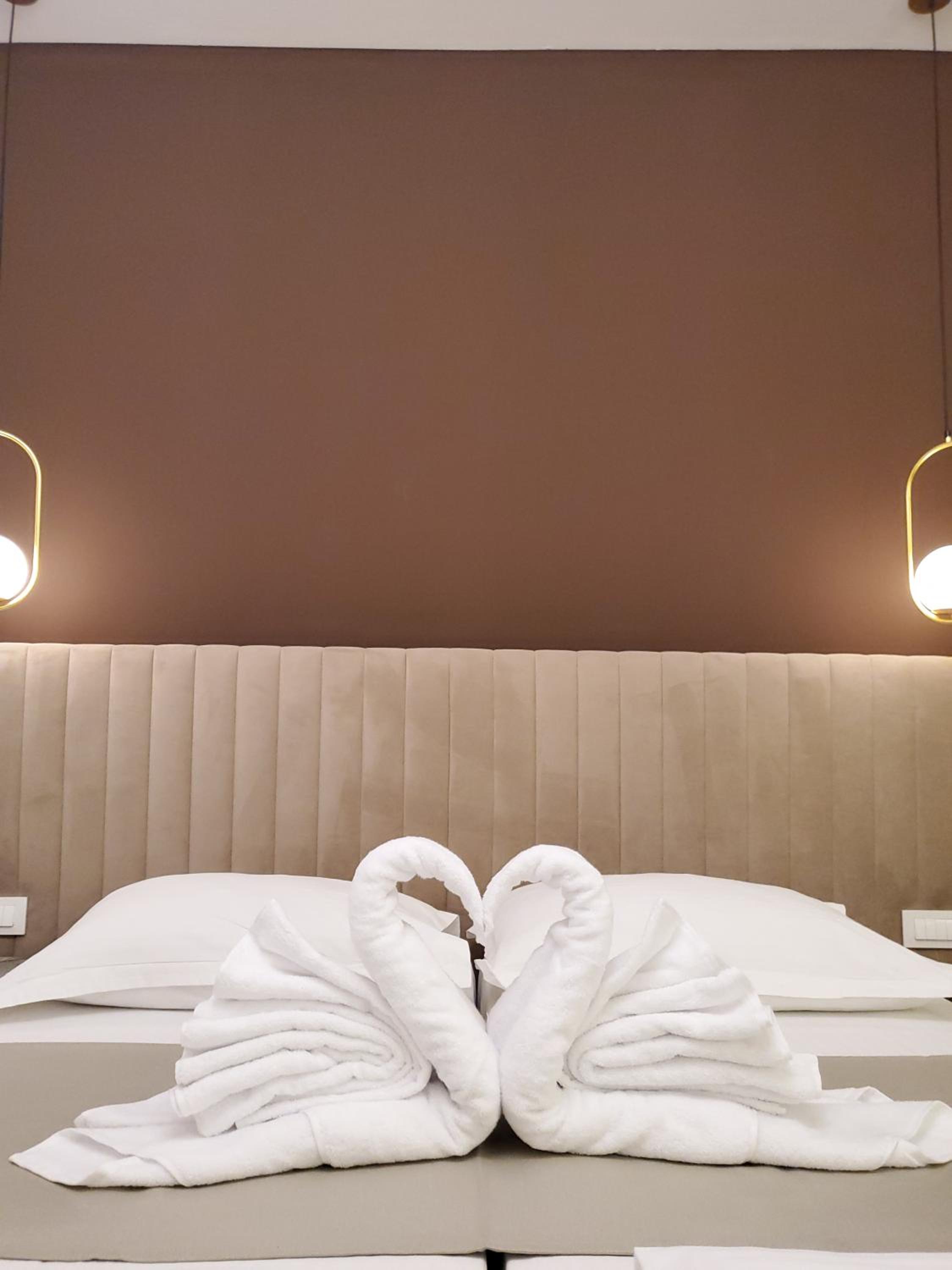 Deluxe Luxury Suite - Photo 2