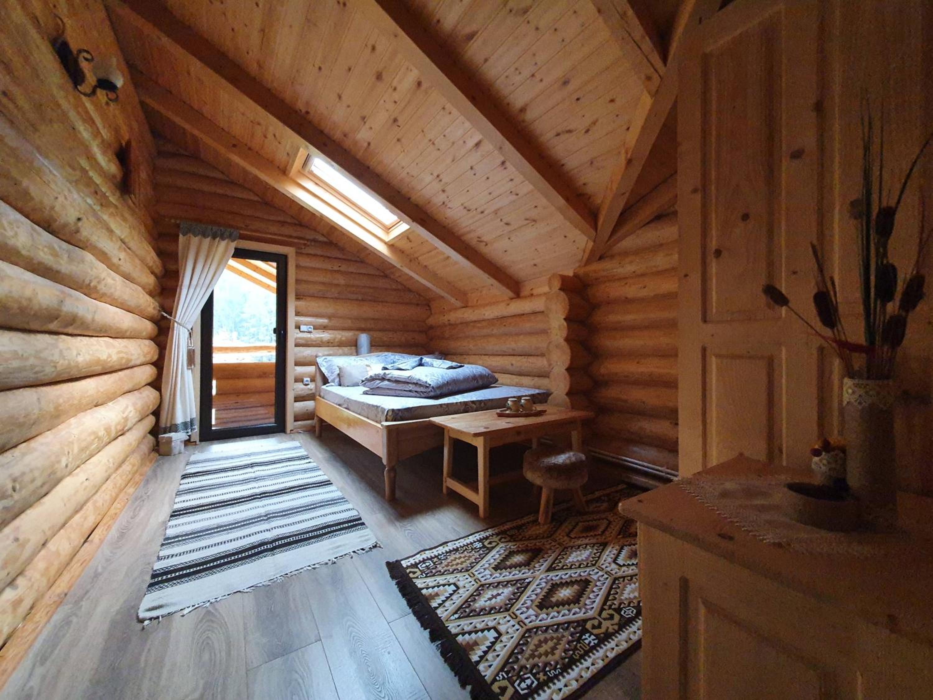 Four-Bedroom House - Photo 11