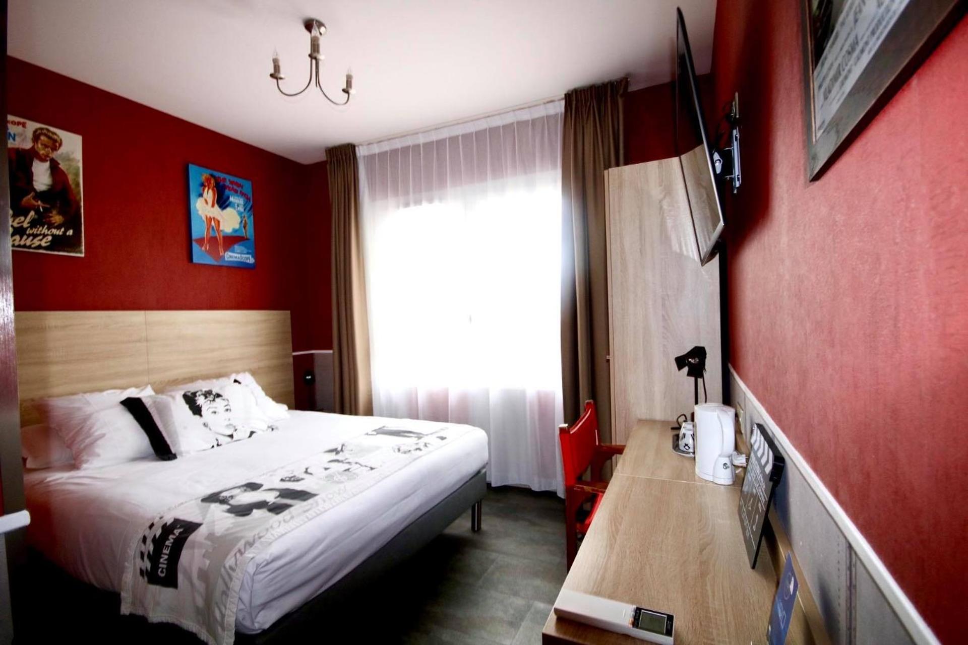 Standard Double Room - Photo 7
