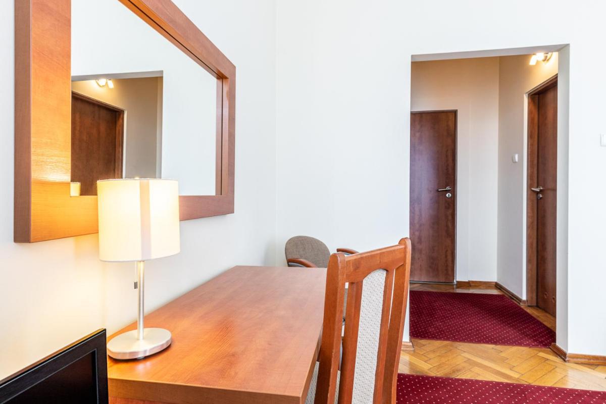 Double Room - Photo 3