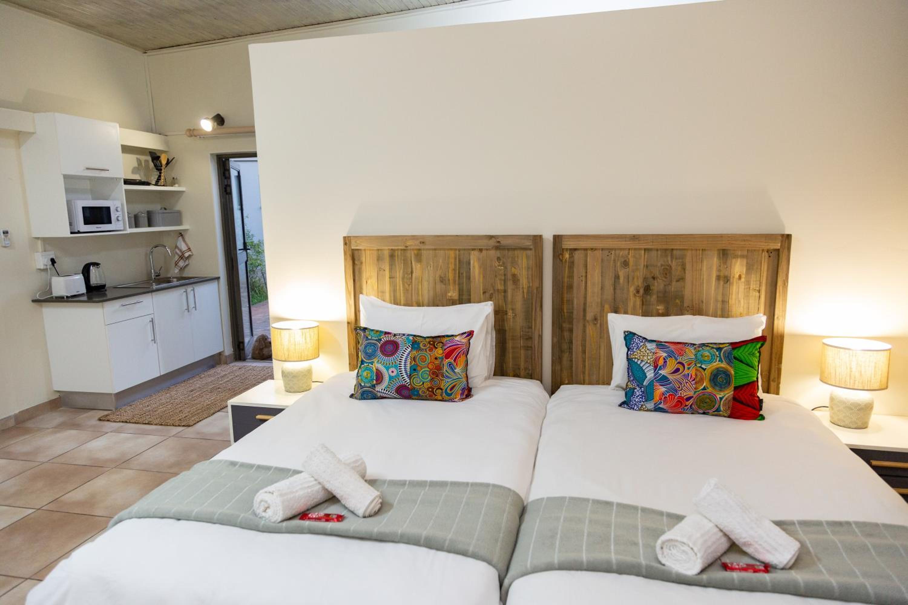 Large Double or Twin Room photo 2