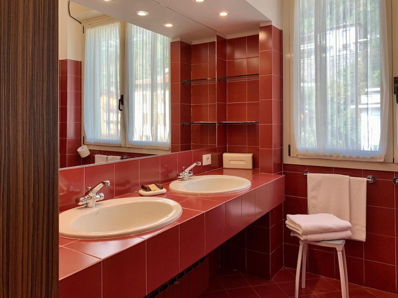 Standard Double Room - Photo 6