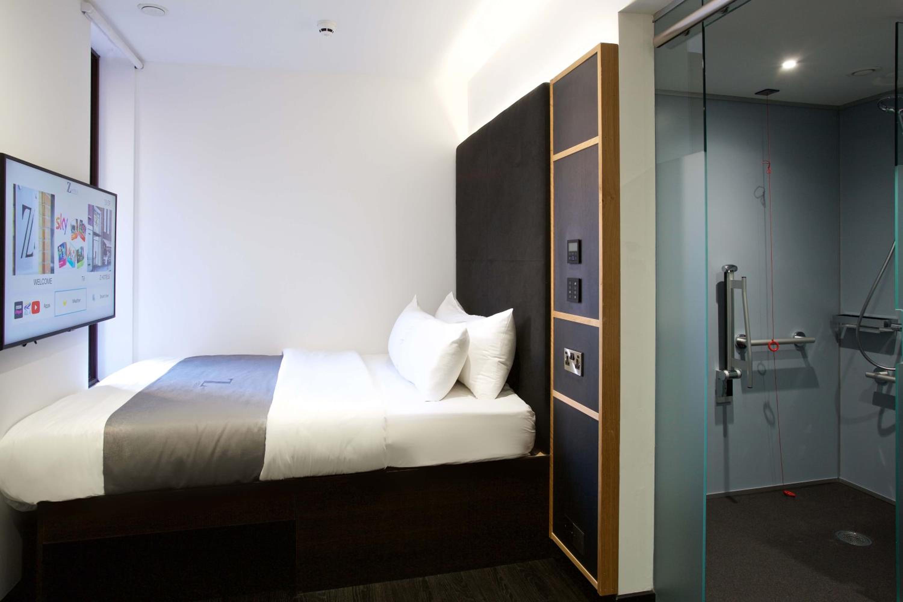 Queen Room - Disability Access
