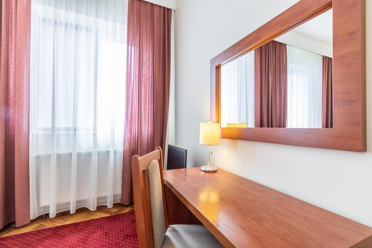 Quadruple Room - Photo 6