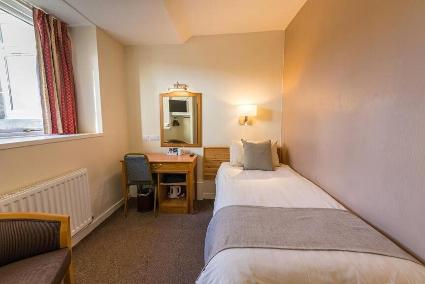 Single Room - Photo 3