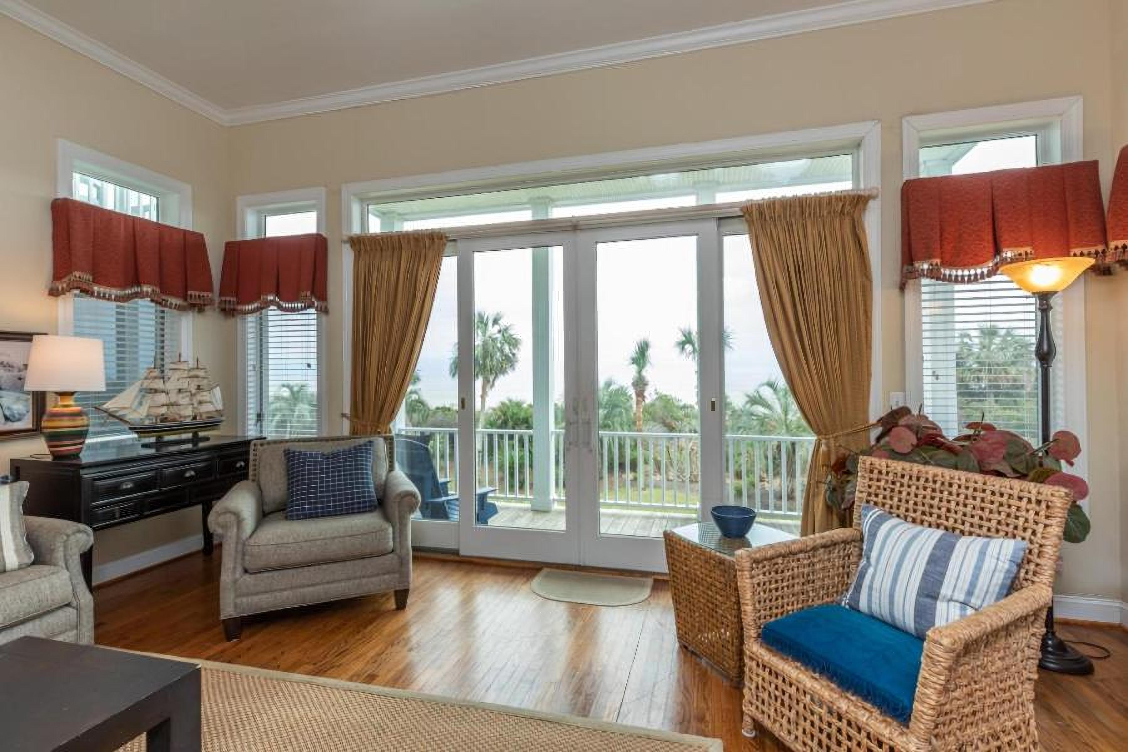 Four-Bedroom House - Oceanfront