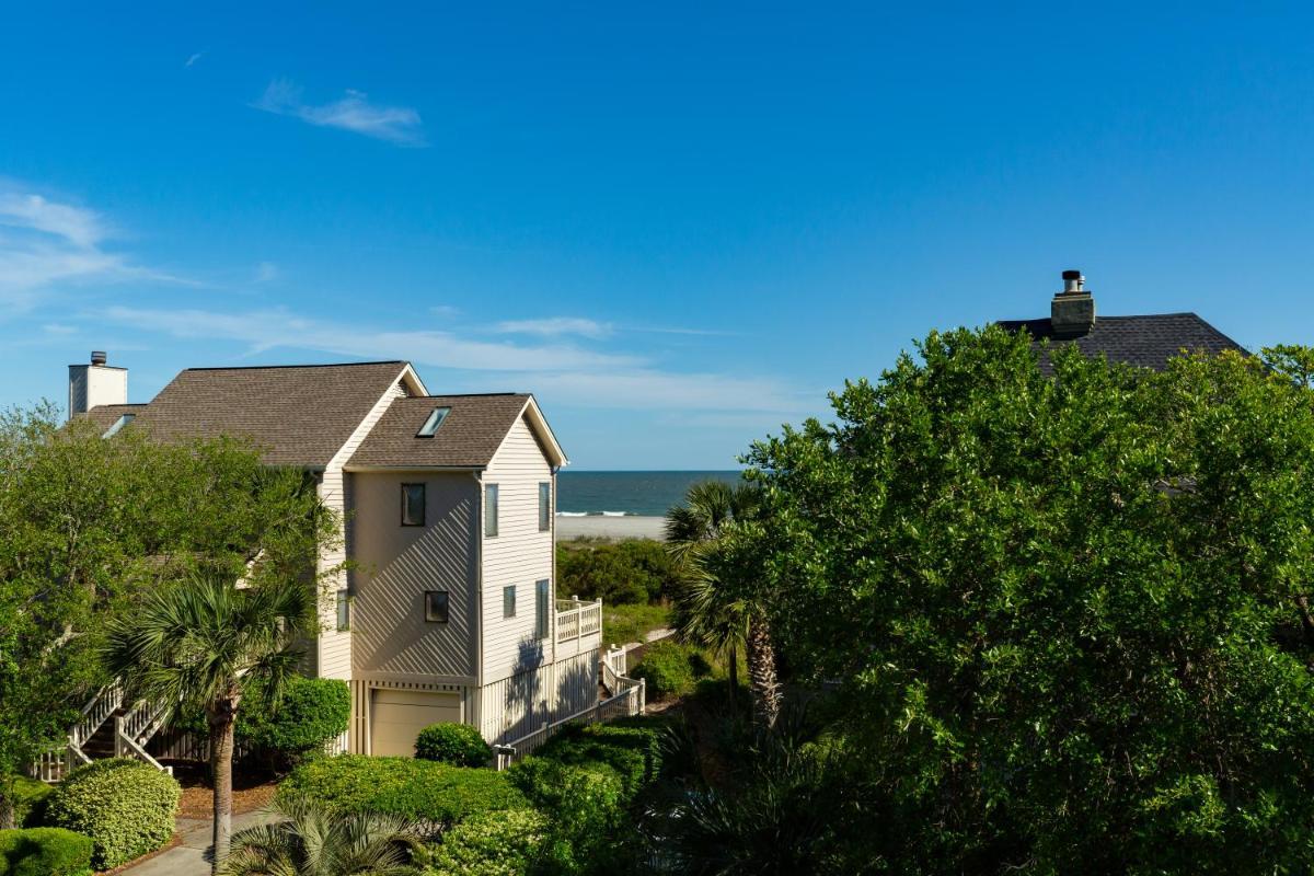Five-Bedroom House with Ocean View