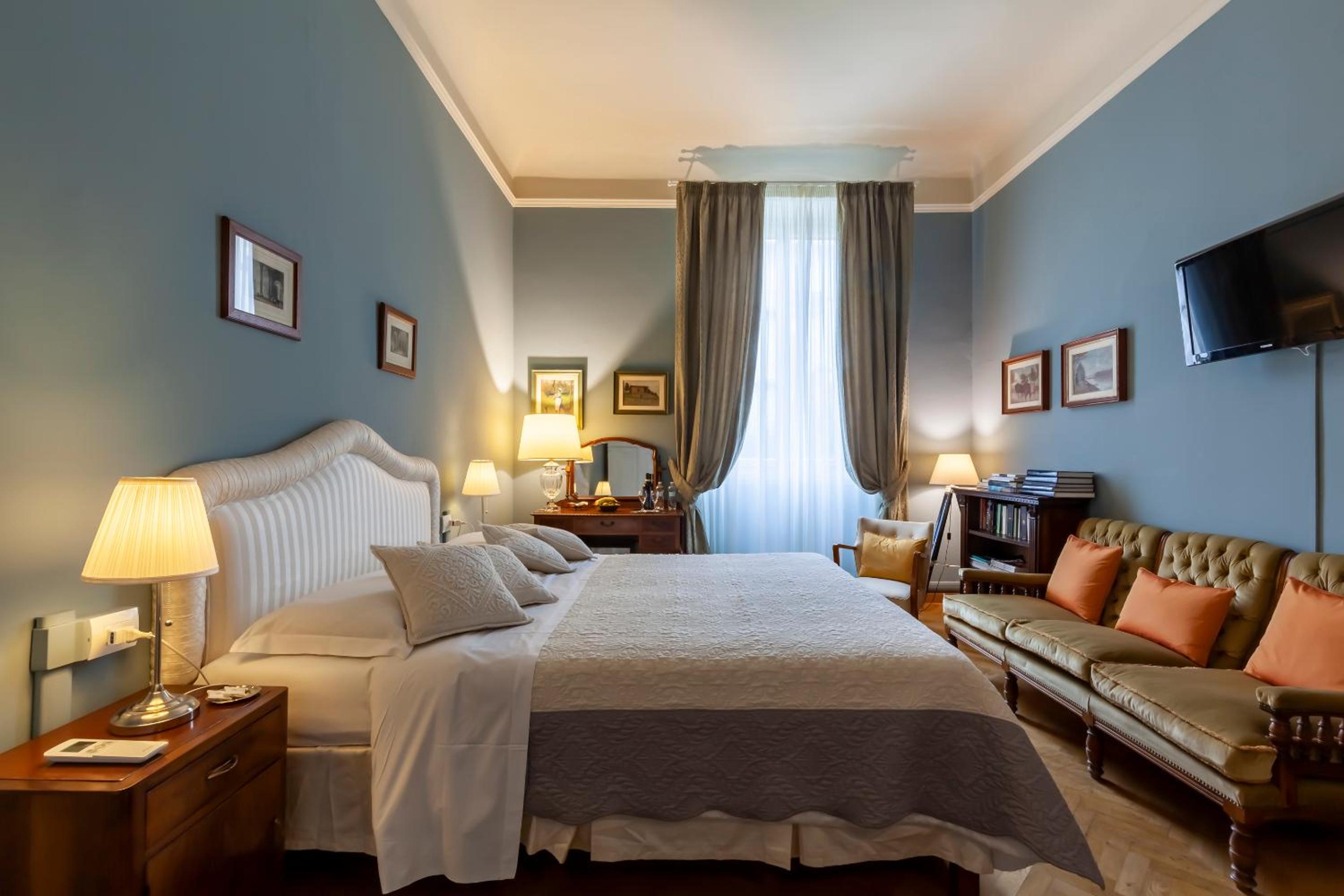 Deluxe Double Room photo 2