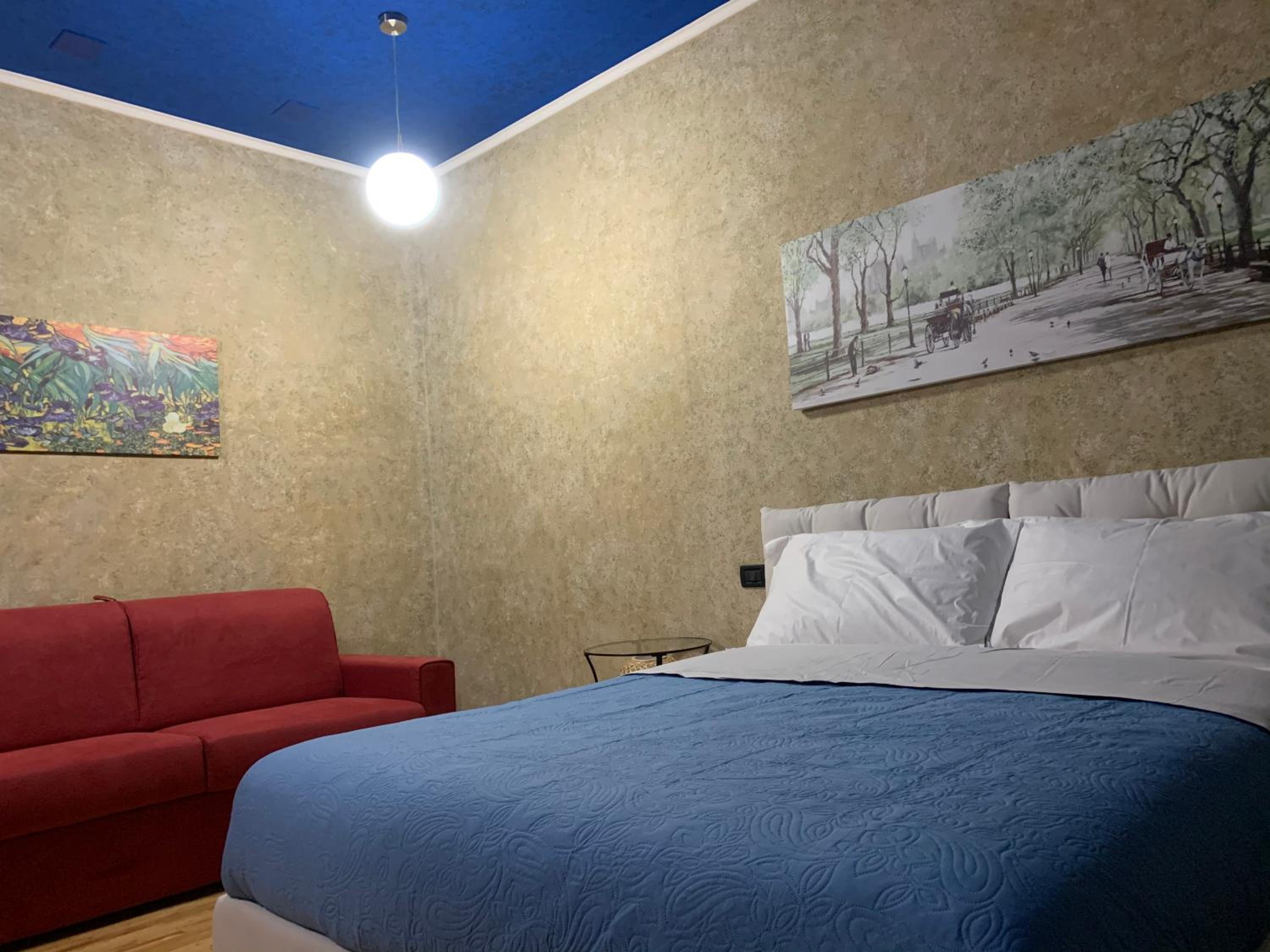 Two-Bedroom Apartment - Photo 3