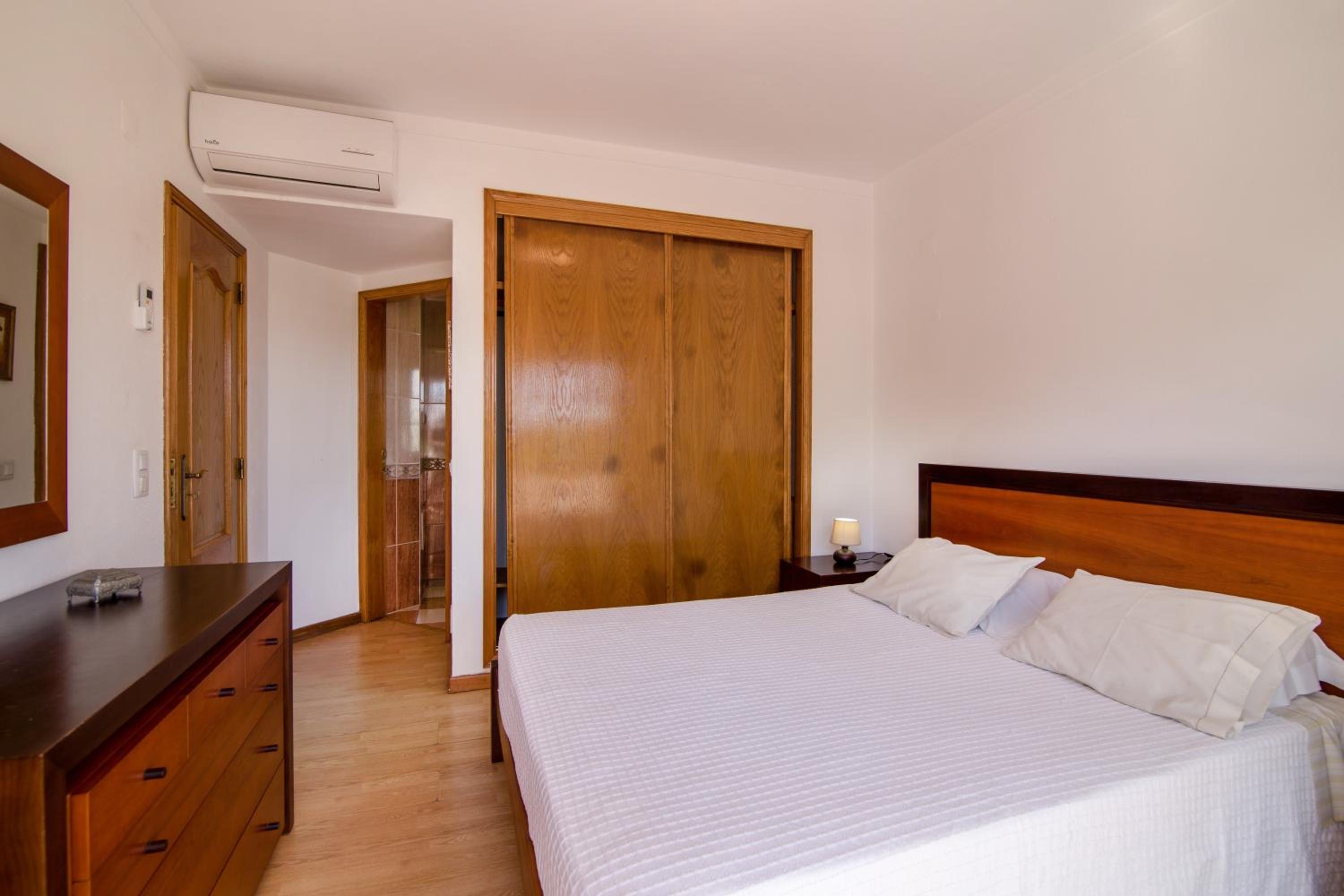 Villa with Sea View - Photo 8