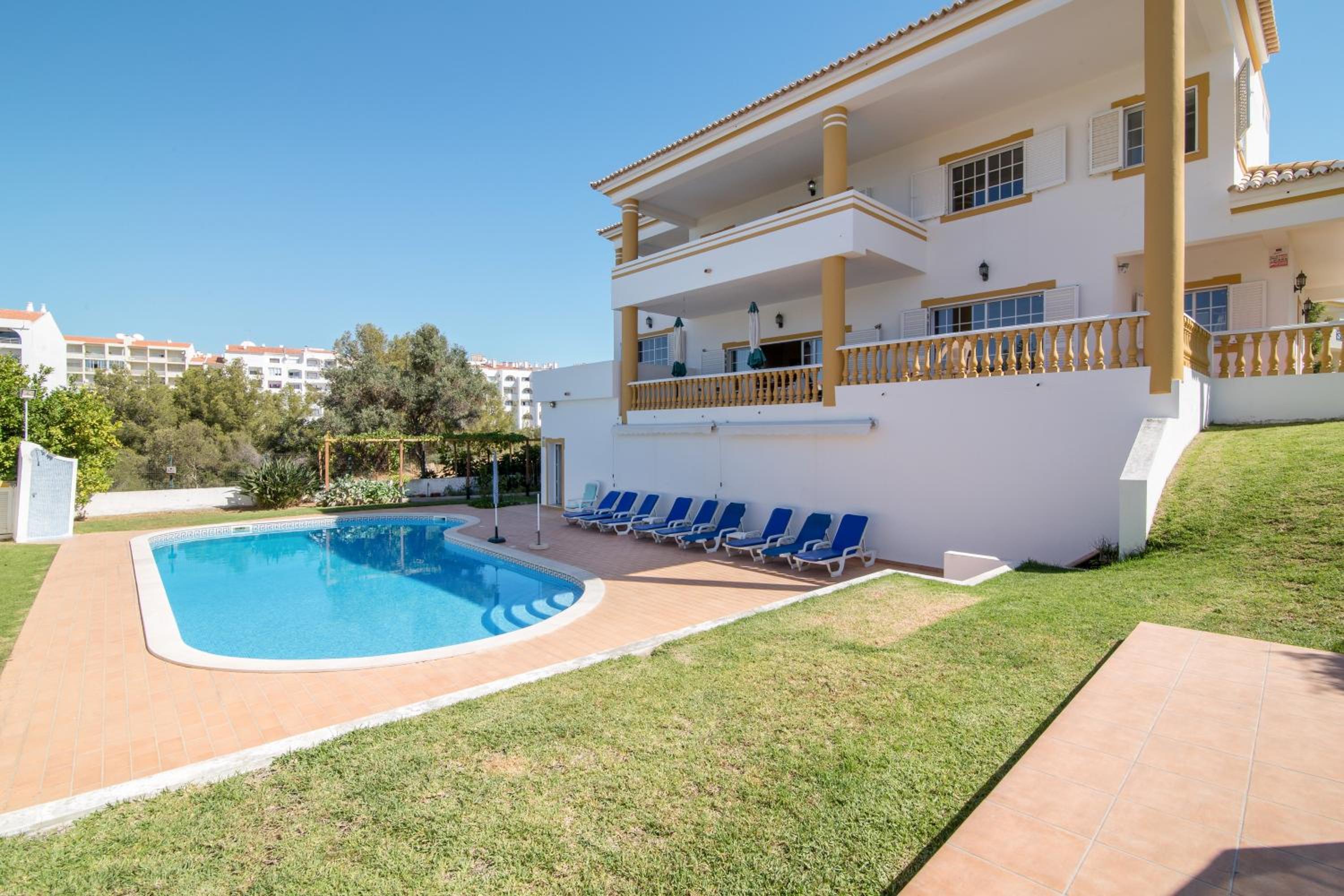 Villa with Sea View - Photo 27