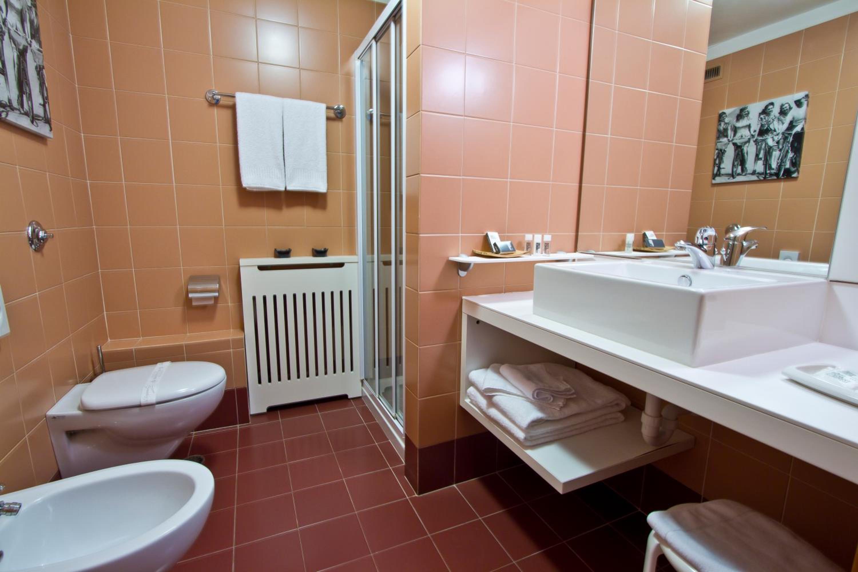 Comfort Twin Room - Photo 5