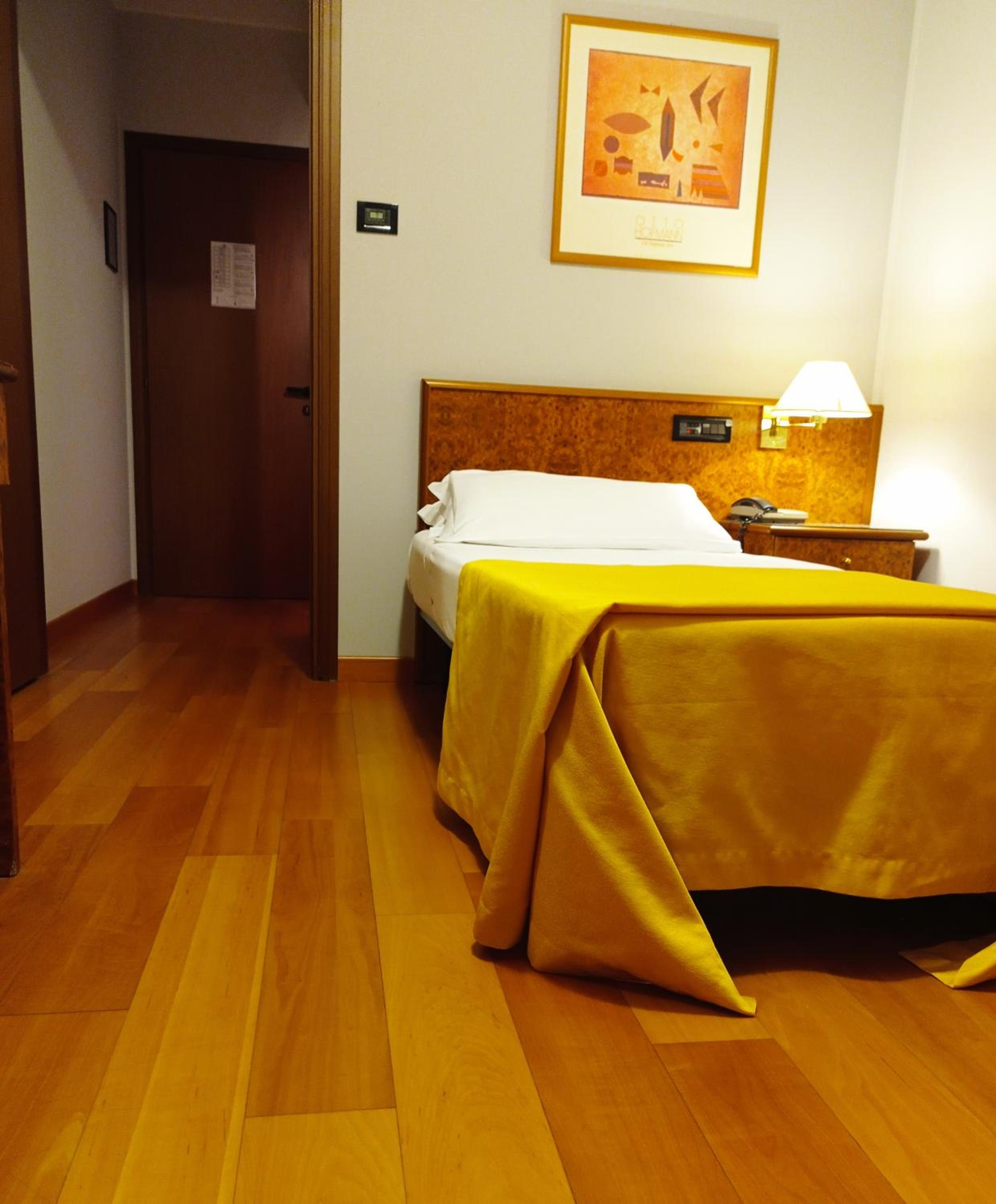 Single Room photo 1