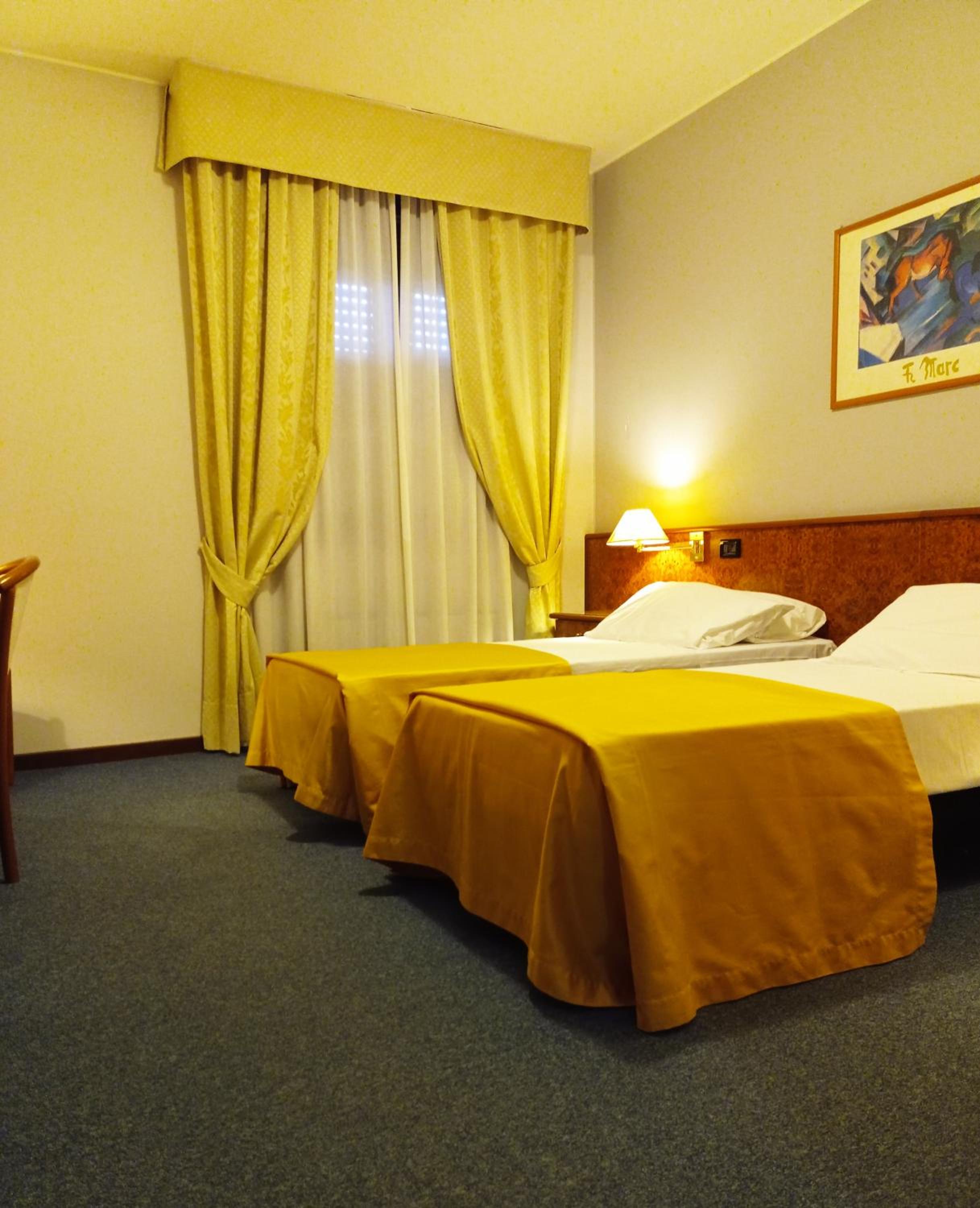 Twin Room photo 1