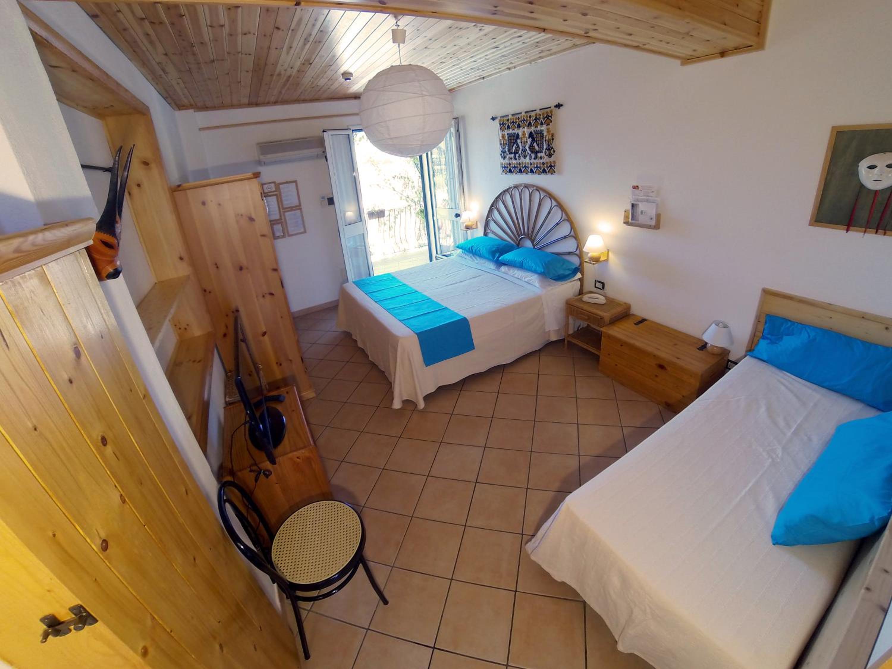 One-Bedroom Apartment with Sea View (2 Adults)