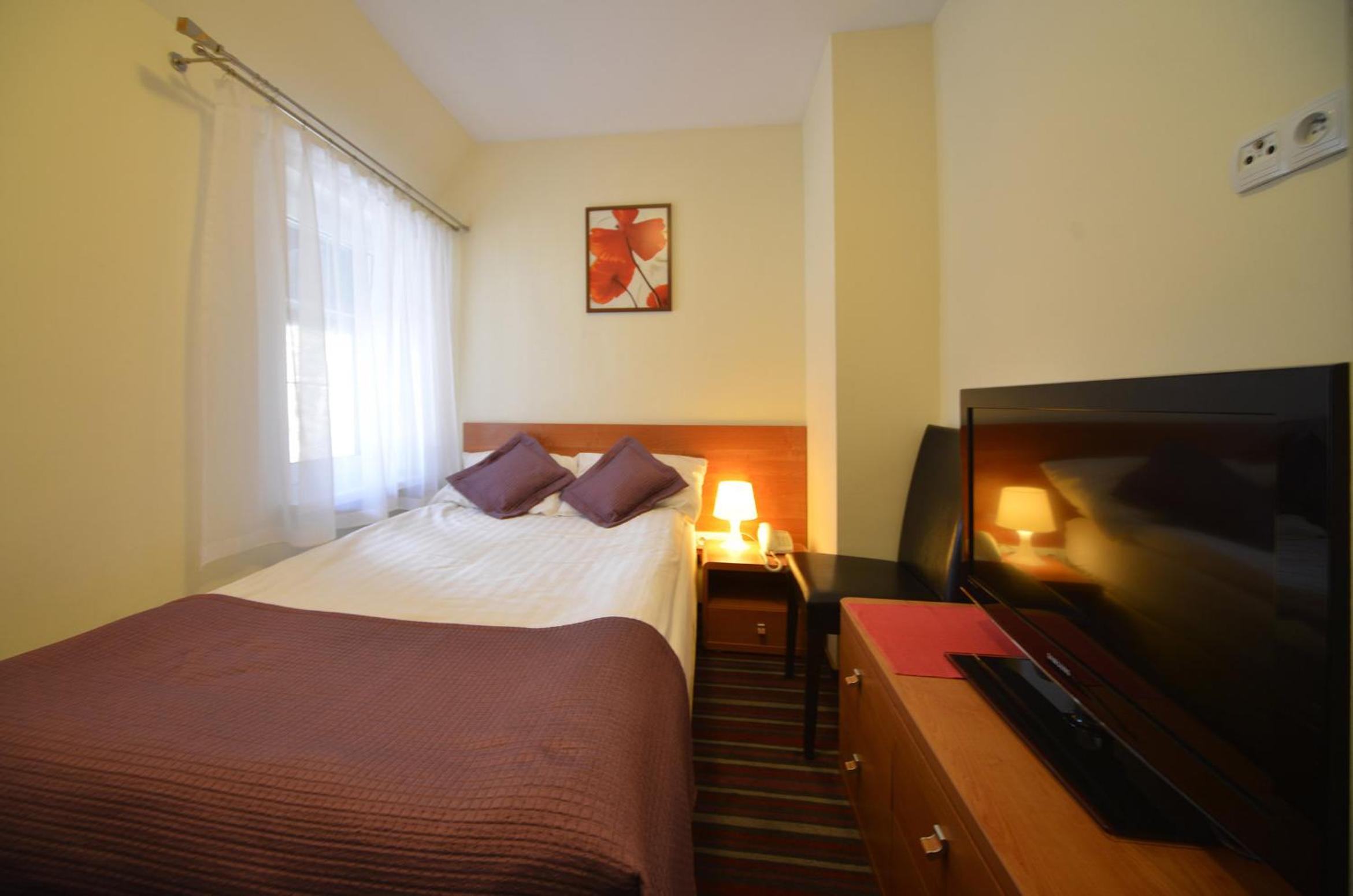 Single Room photo 3