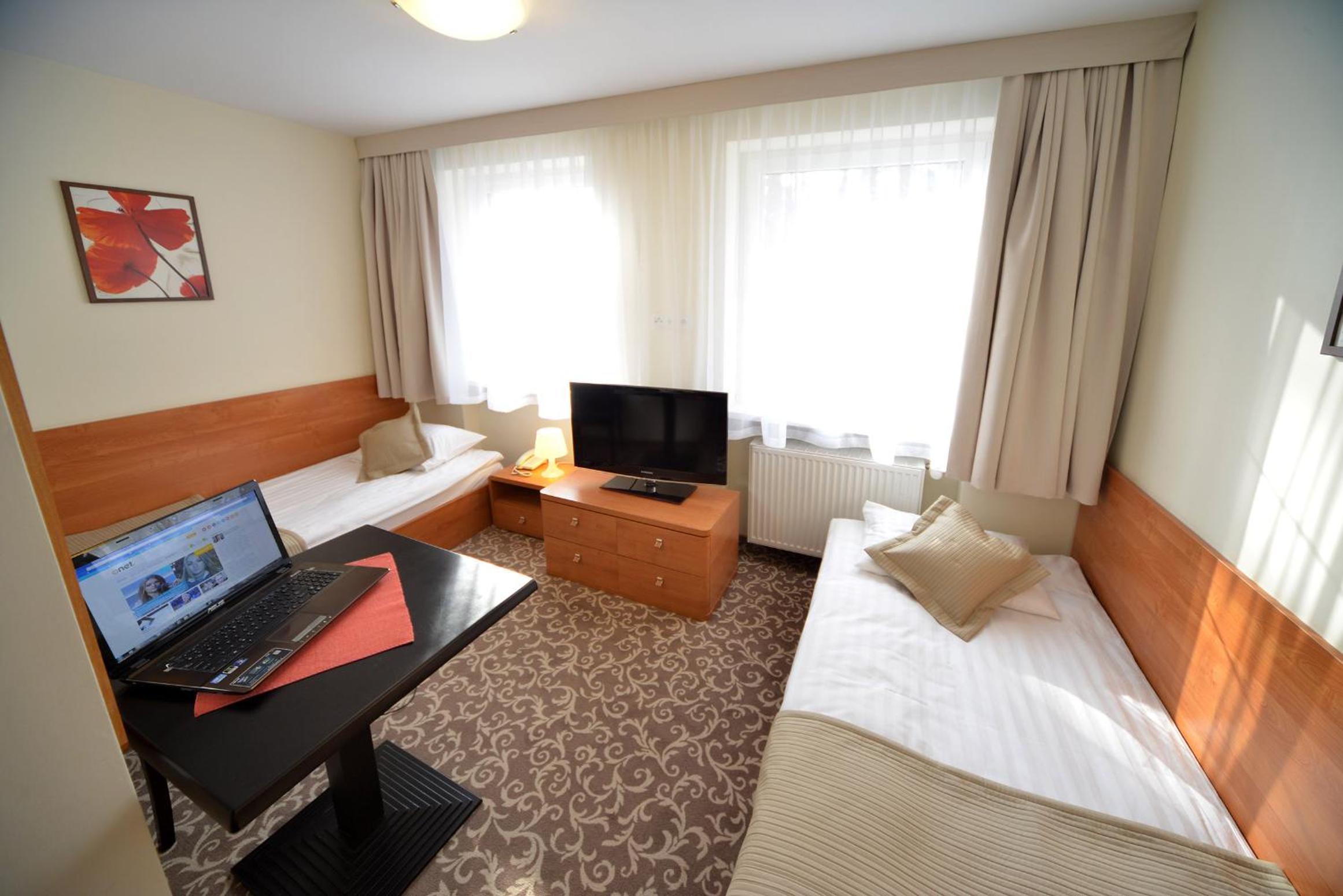 Triple Room - Photo 2