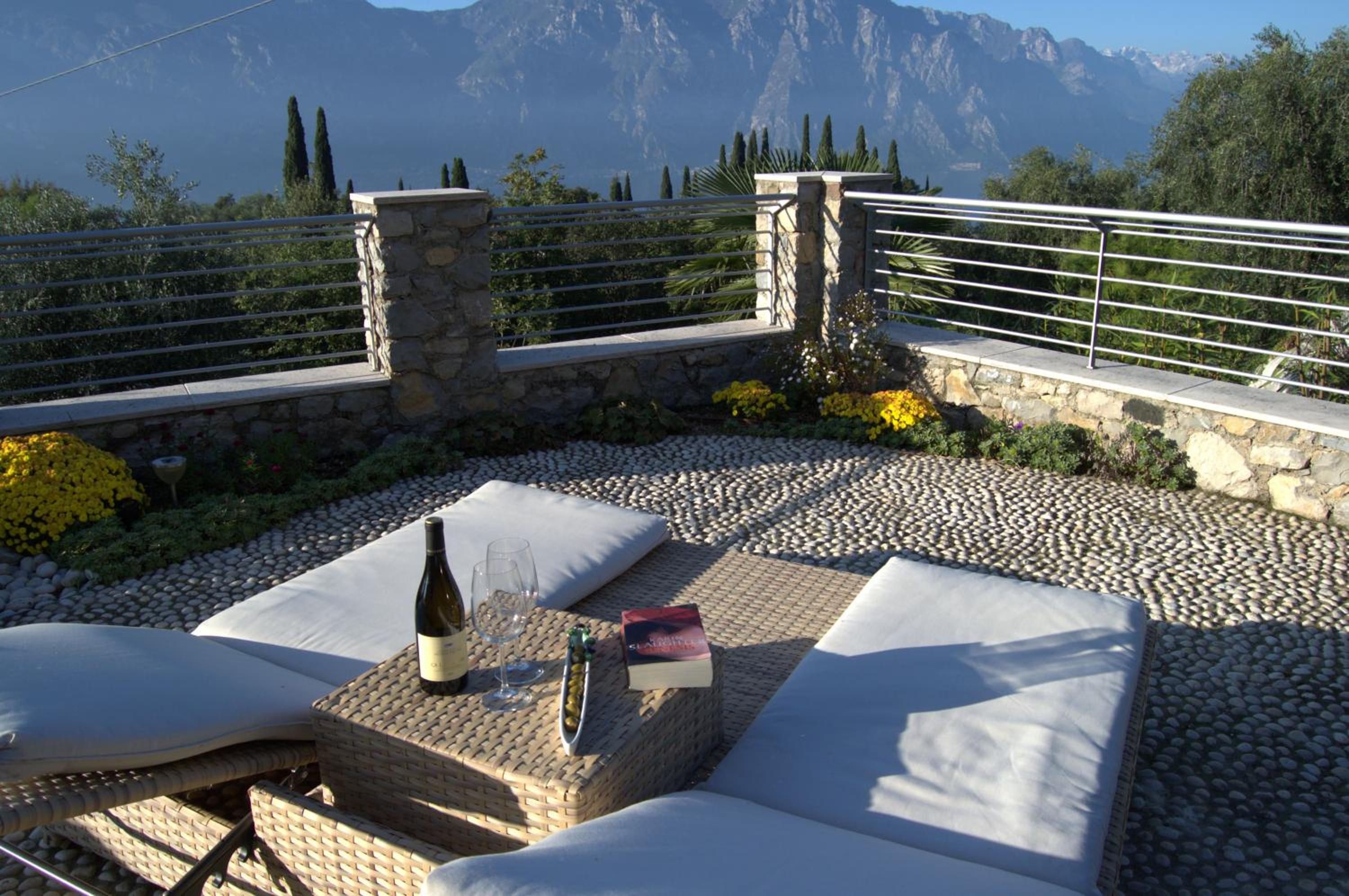 Double or Twin Room with Balcony or Terrace photo 2