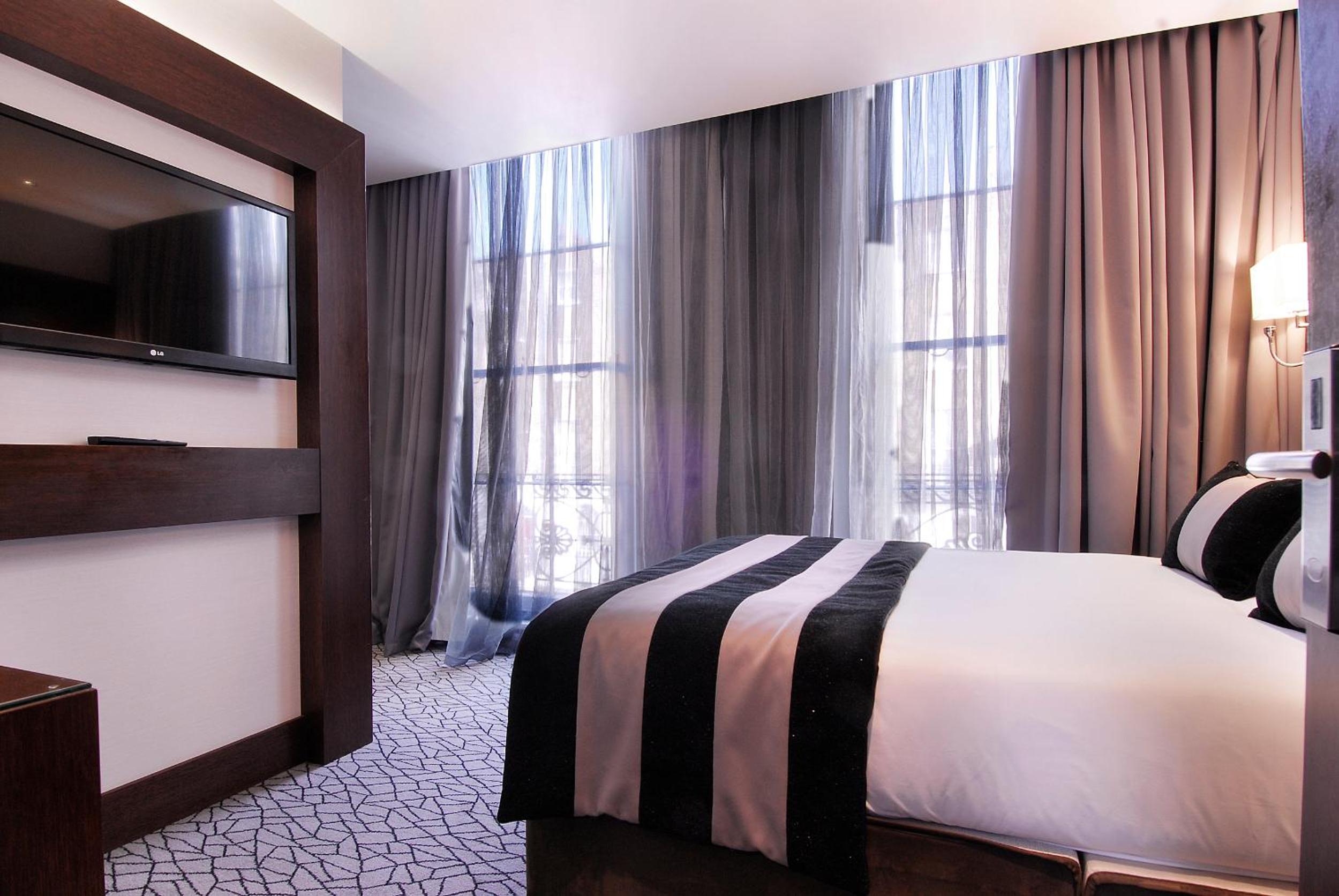 Deluxe Double Room photo 2