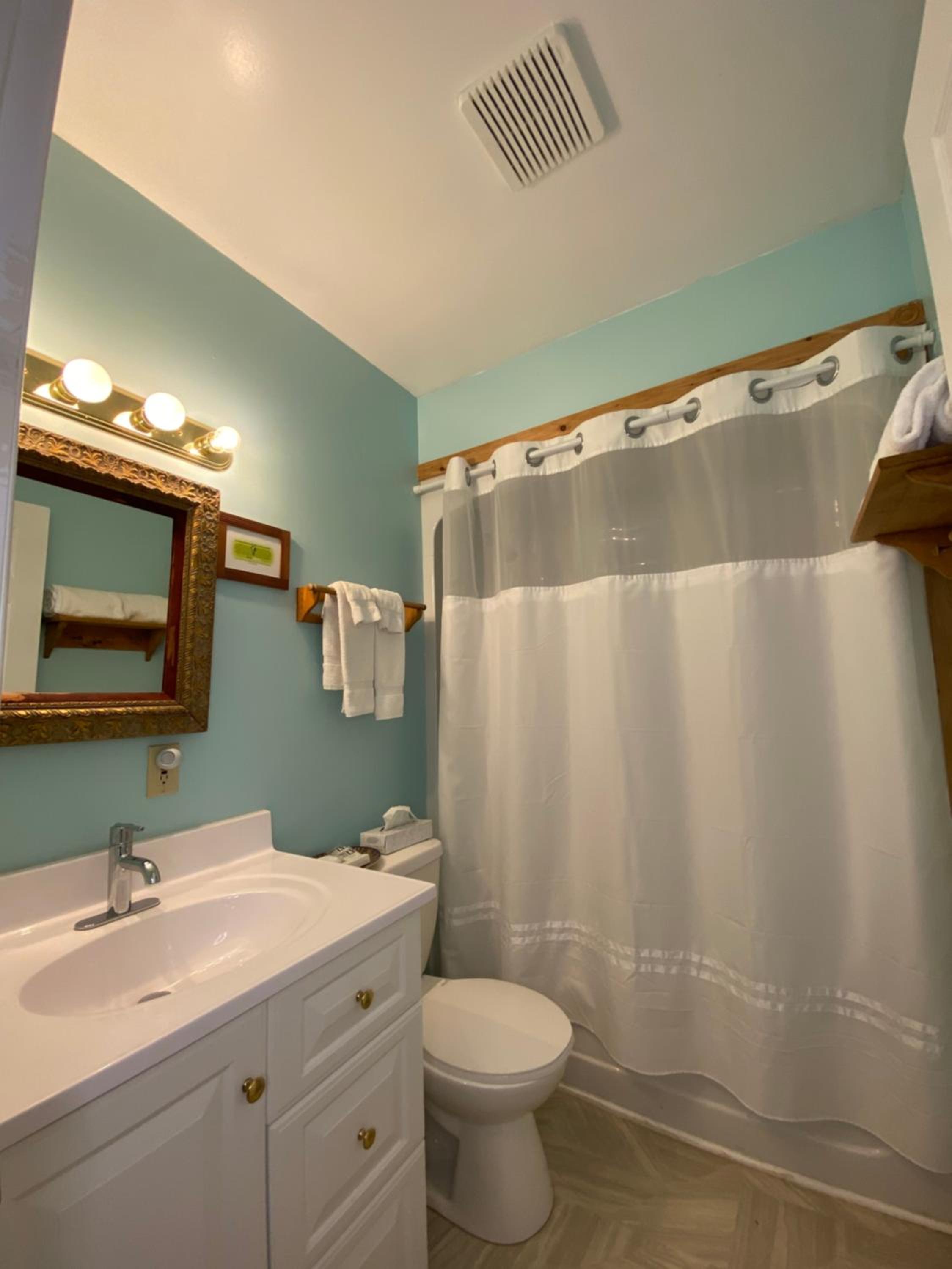 Queen Room photo 3