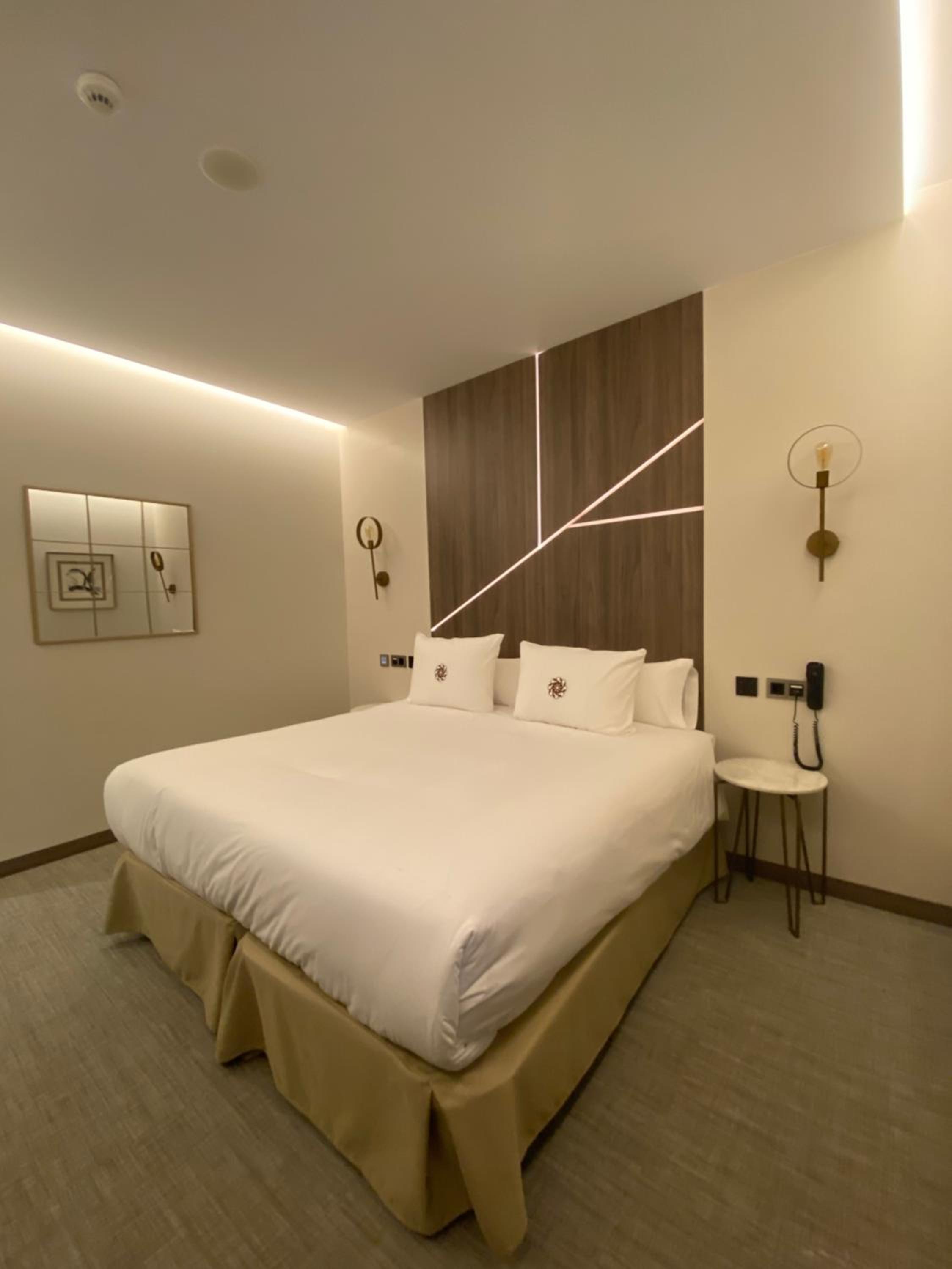 Double or Twin Room - Photo 1