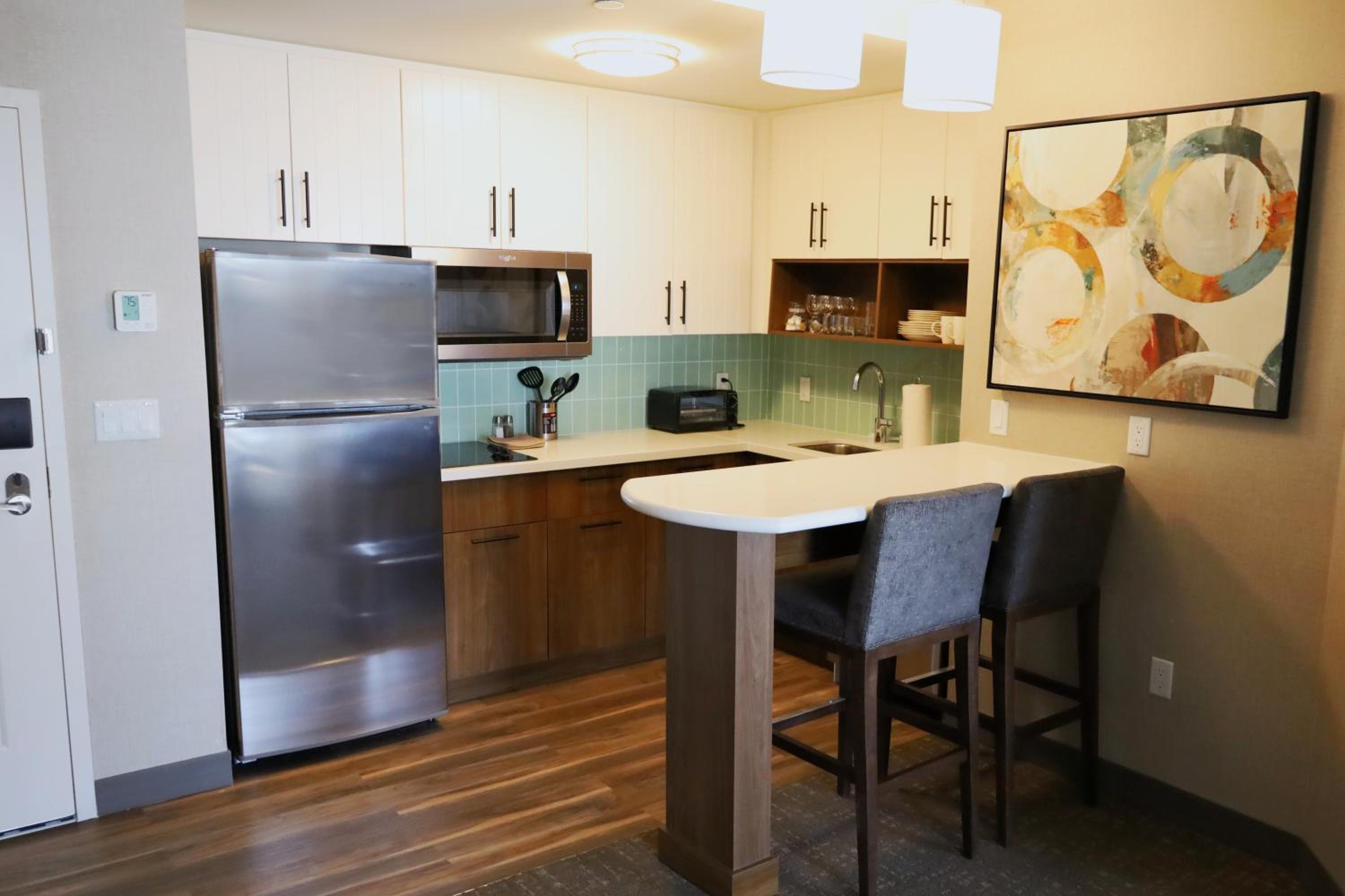 One-Bedroom King Suite - Photo 24