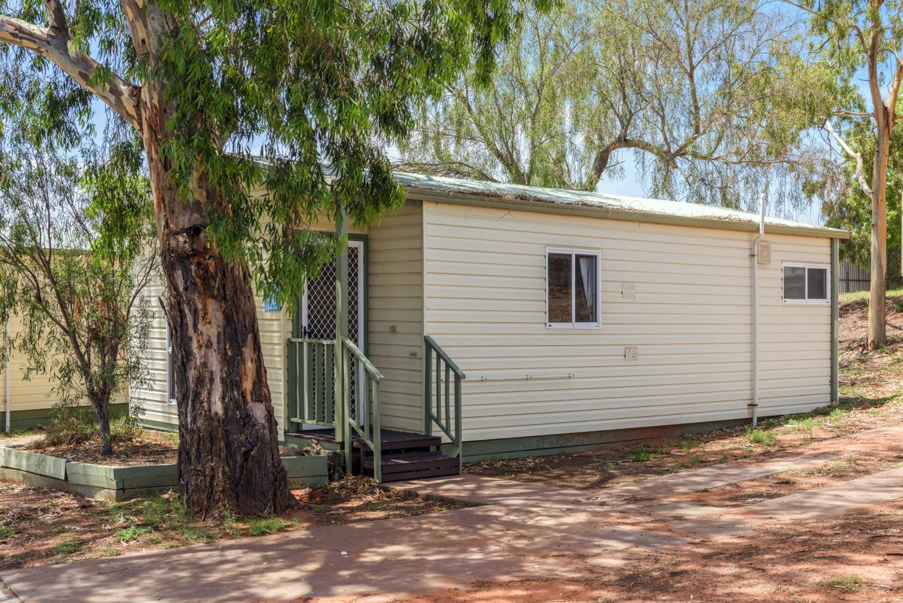Standard 2 Bedroom Cabin - Sleeps 6 - Photo 3