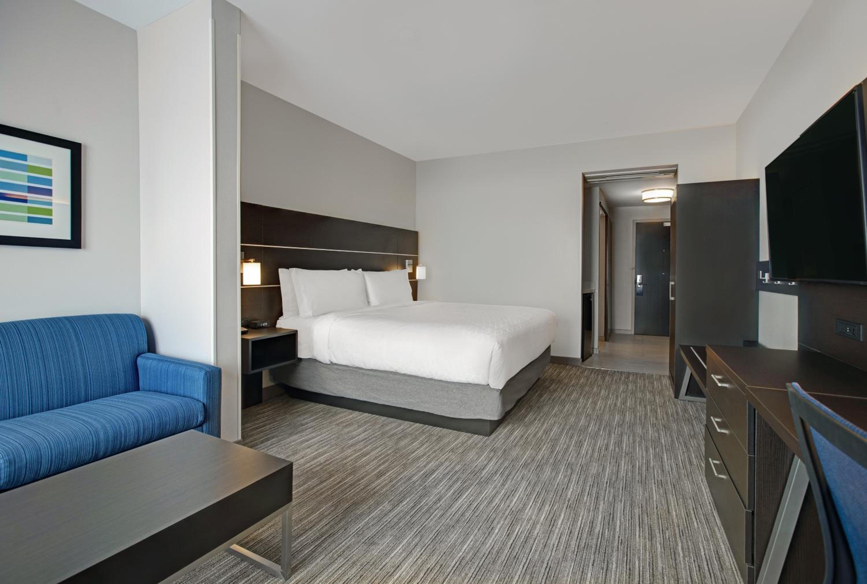 King Suite - Photo 6