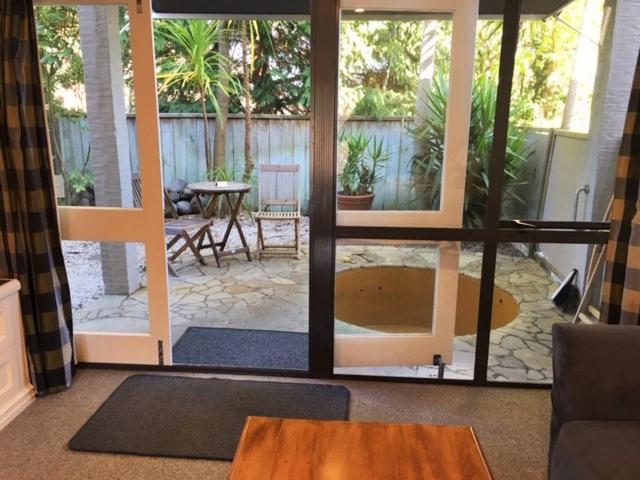 Family Room with Garden View - Photo 1