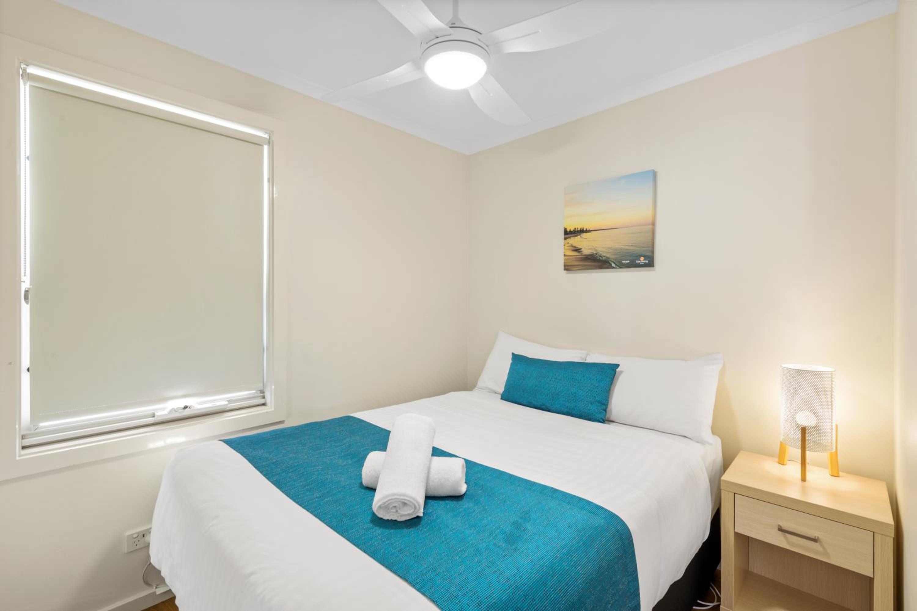 Deluxe 2 Bedroom Cabin - Sleeps 4 - Photo 7