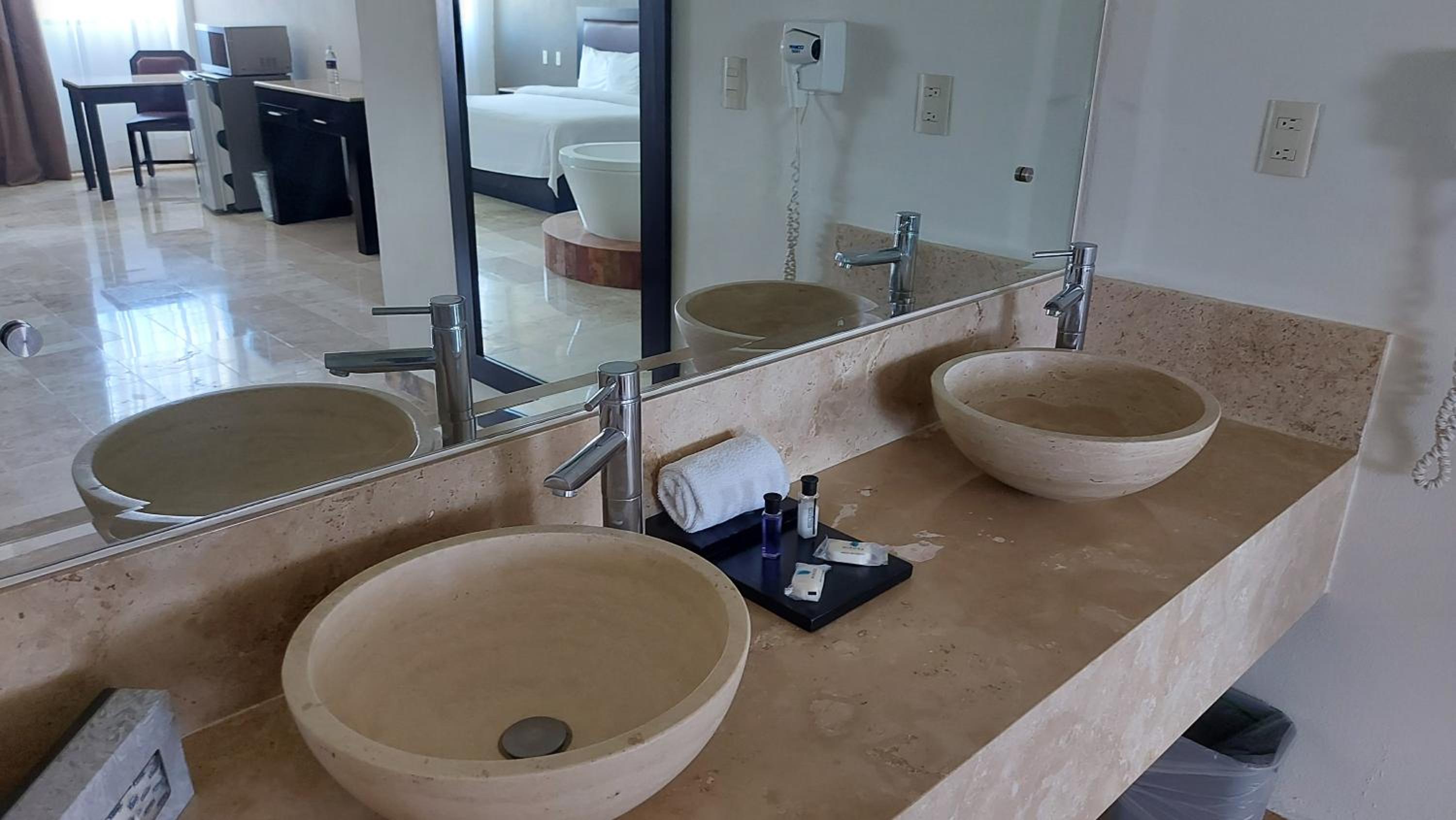 Superior Suite photo 2