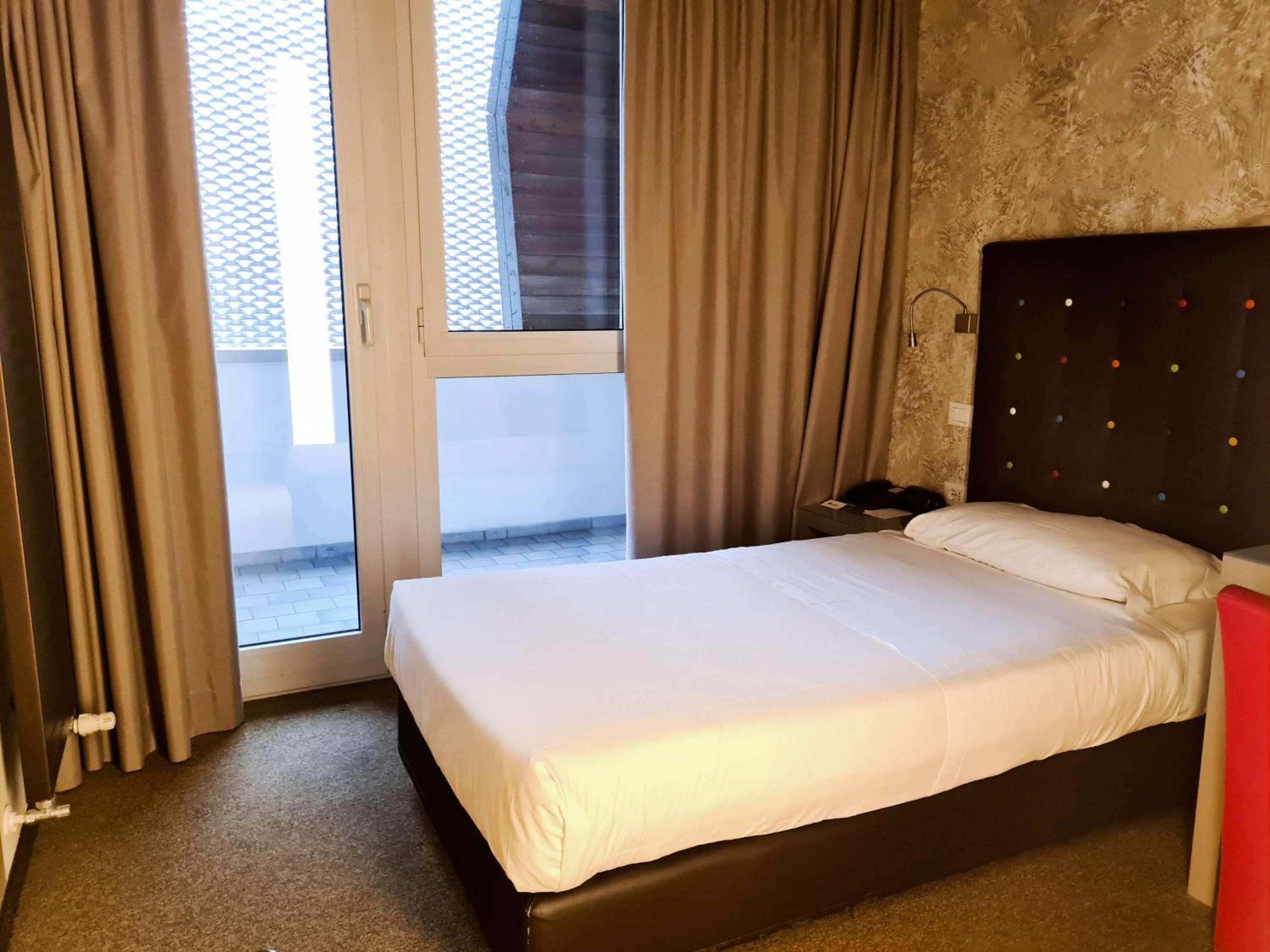 Small Single Room