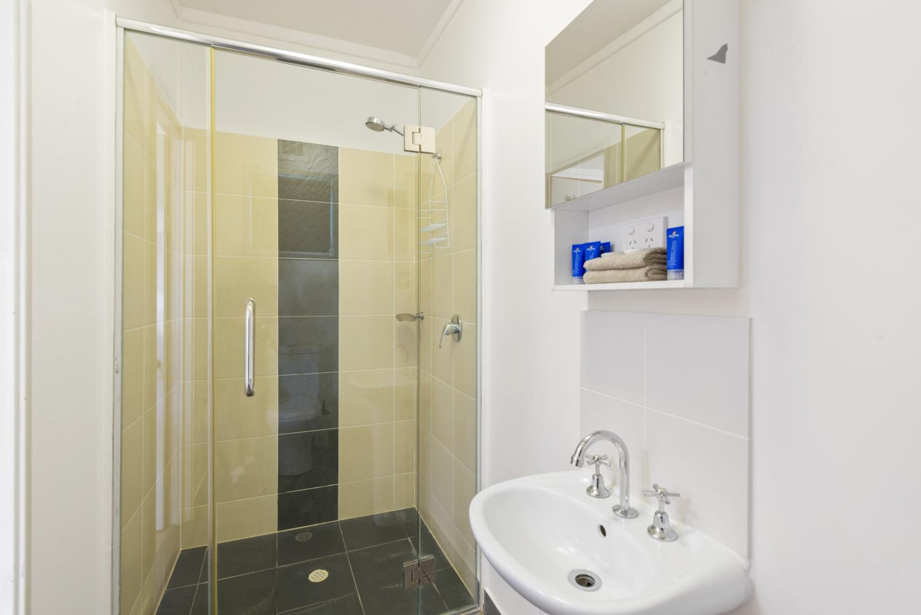 Standard Room - Photo 2