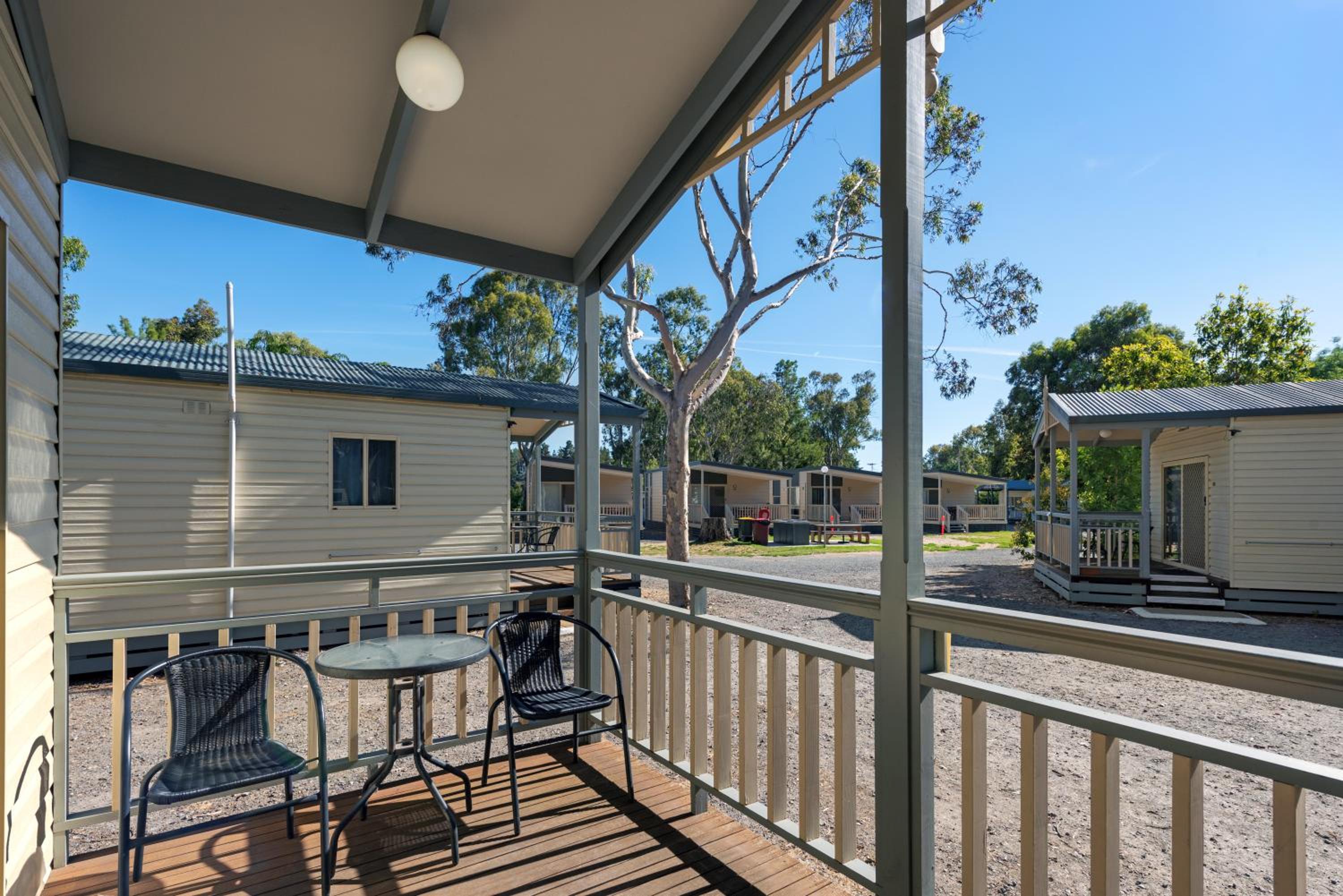Standard 1-Bedroom Cabin - Sleeps 4 (Pet Friendly) photo 3