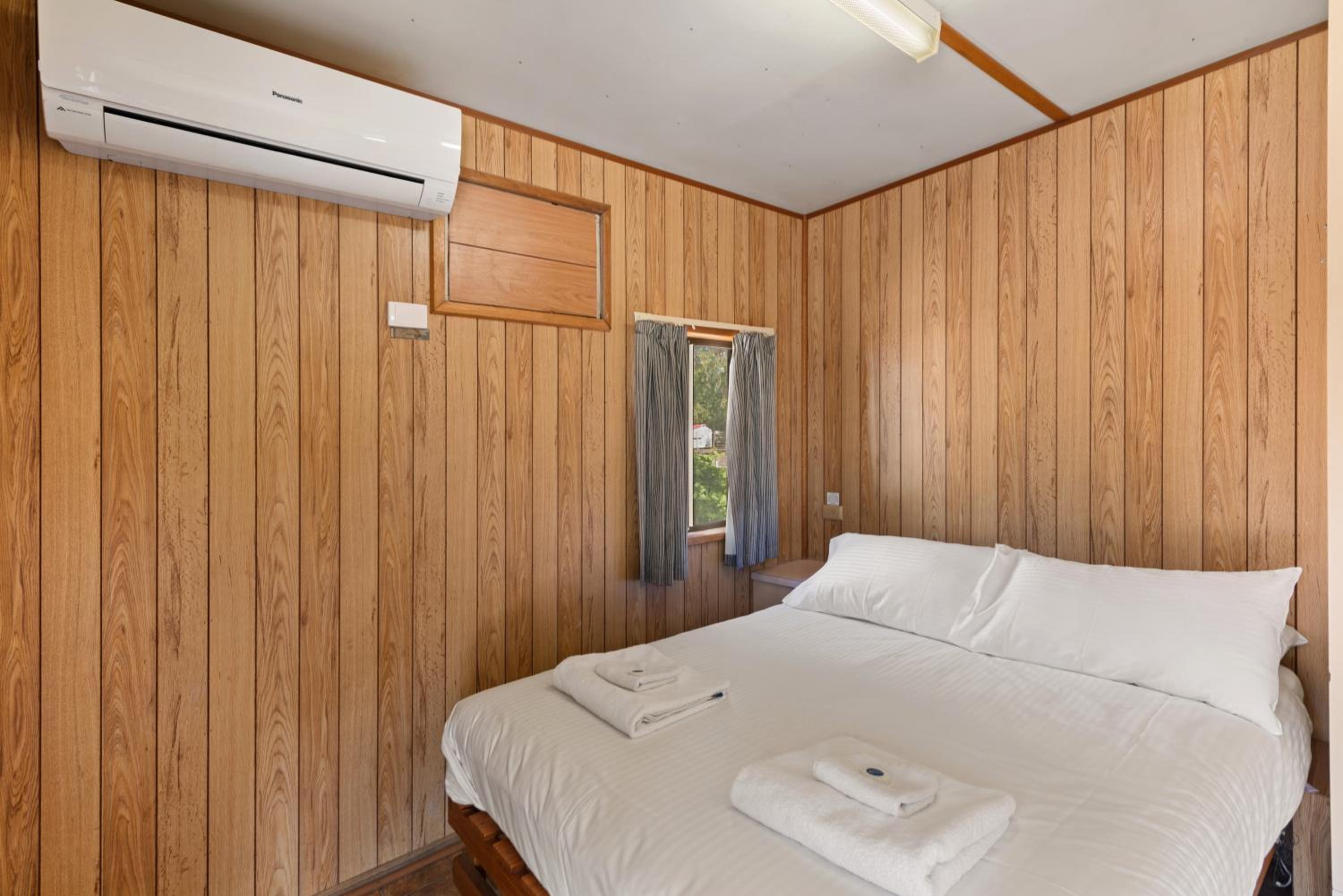 Economy Cabin - Pet Friendly (No Bathroom) photo 3