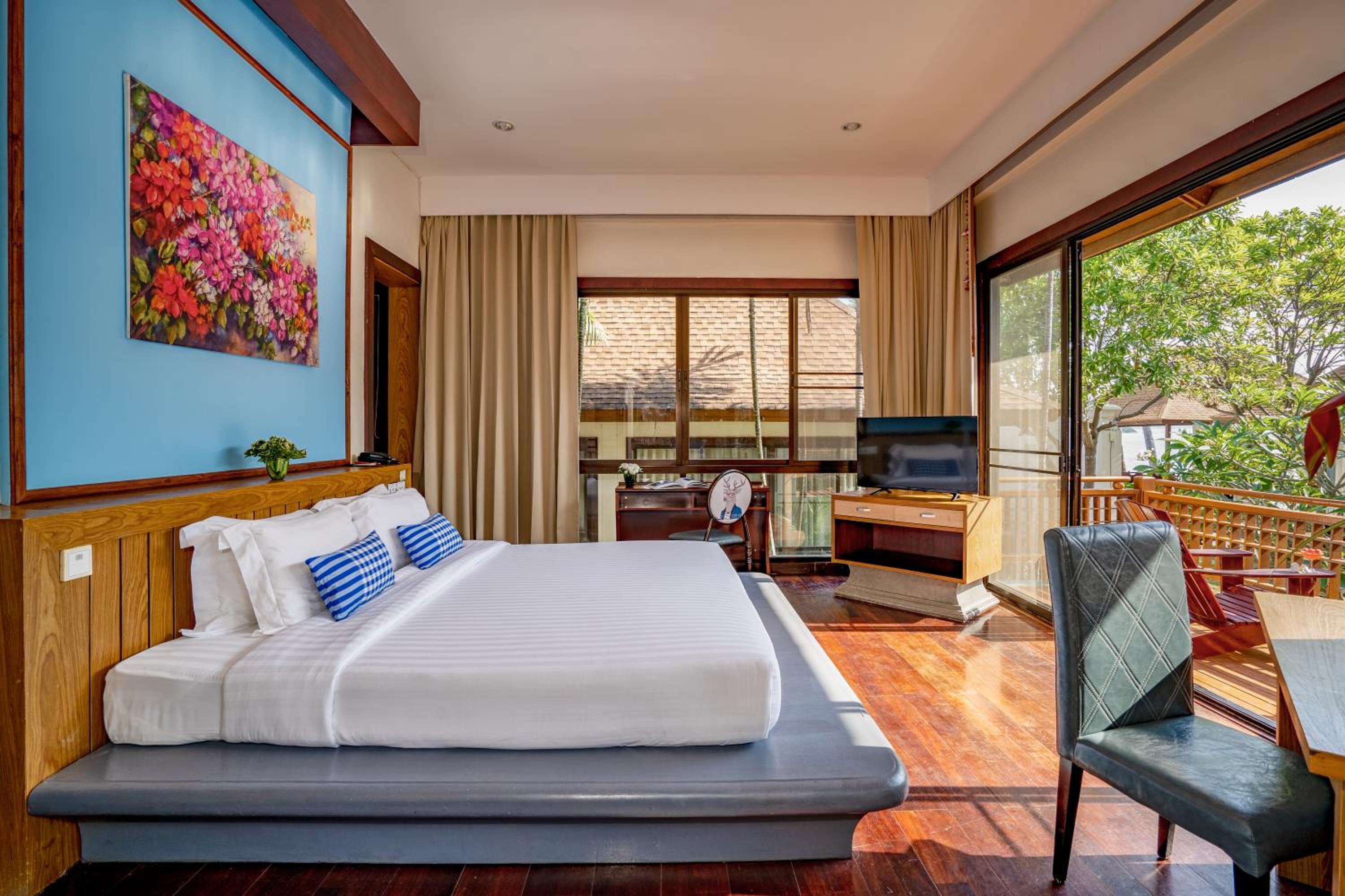 Two-Bedroom Villa with Private Pool - Photo 4