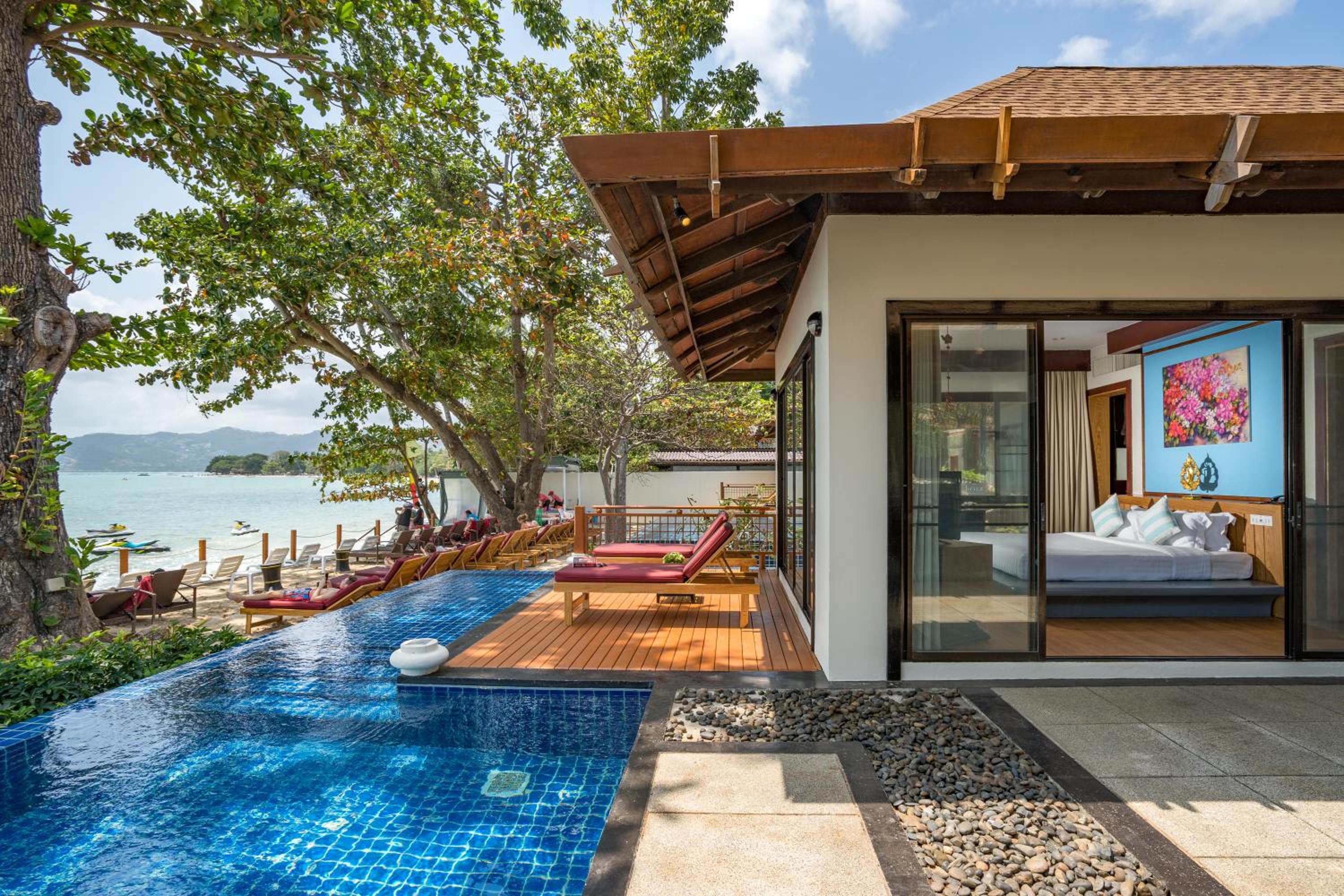 Oceanfront Villa with Private Pool - Photo 6