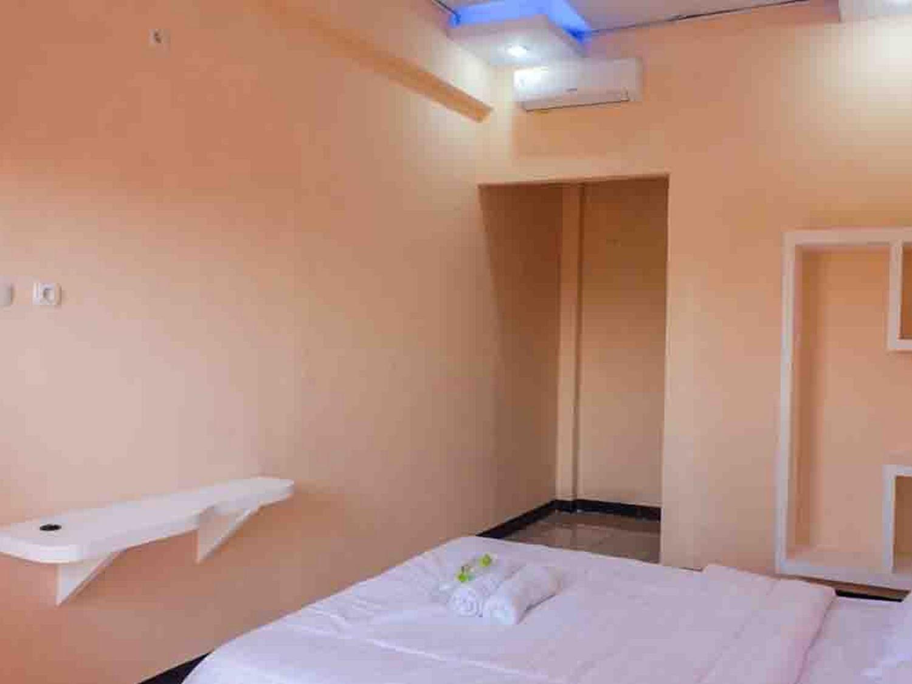Standard Double Room - Photo 3