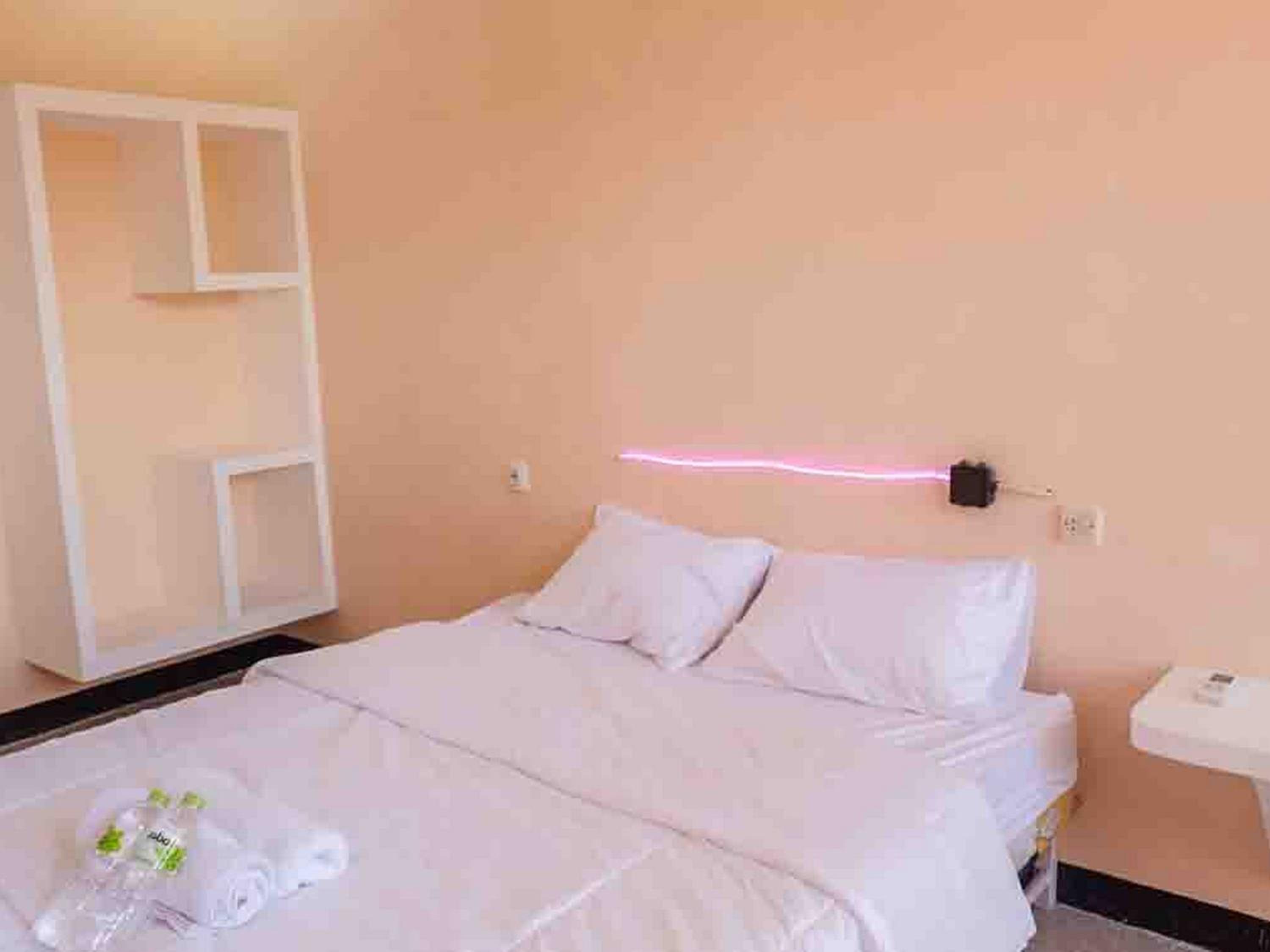 Standard Double Room - Photo 5