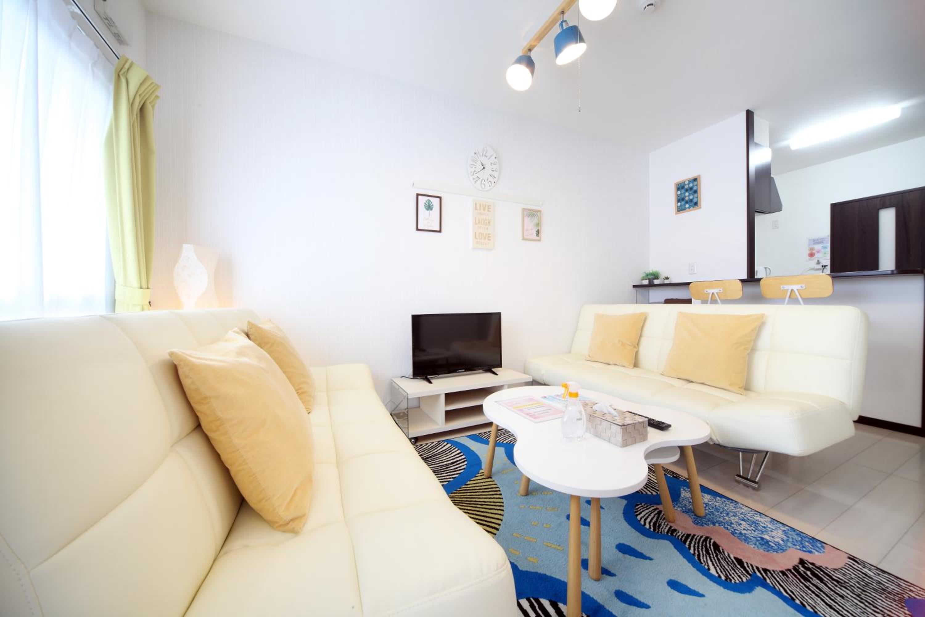 One-Bedroom Apartment photo 2