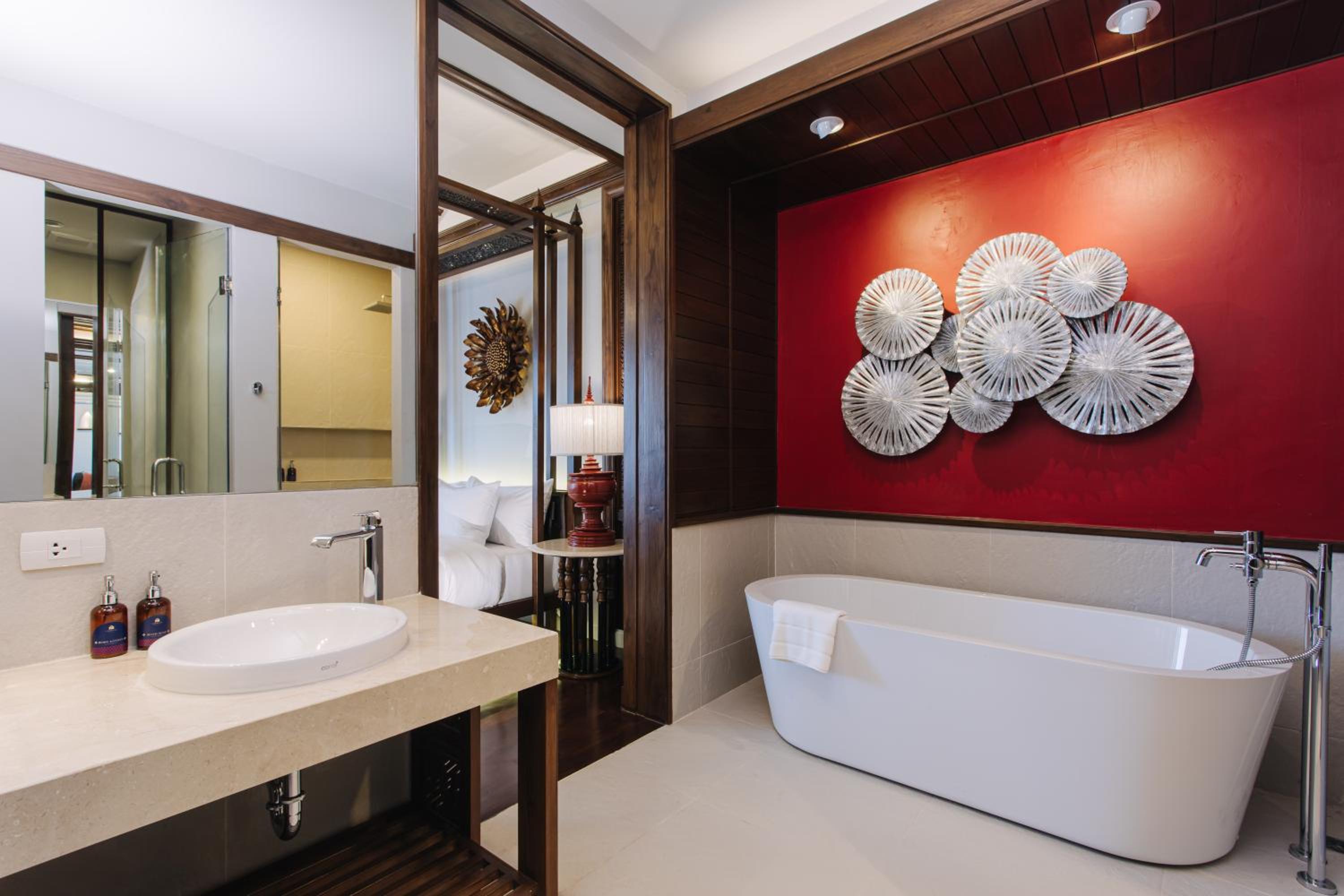 Executive Suite, 1 King With Balcony - Non Smoking - Photo 4