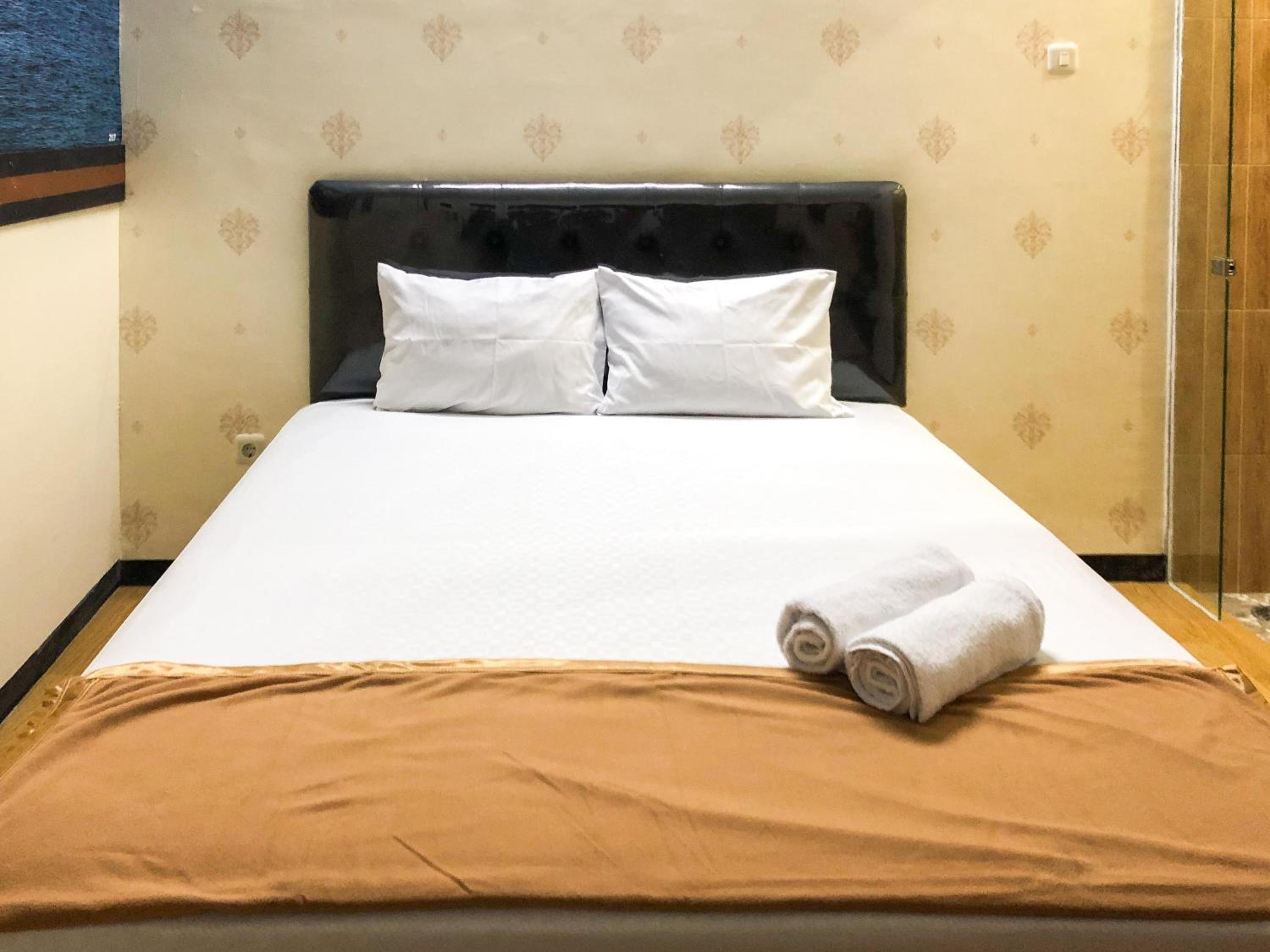 Standard Double Room - Photo 4