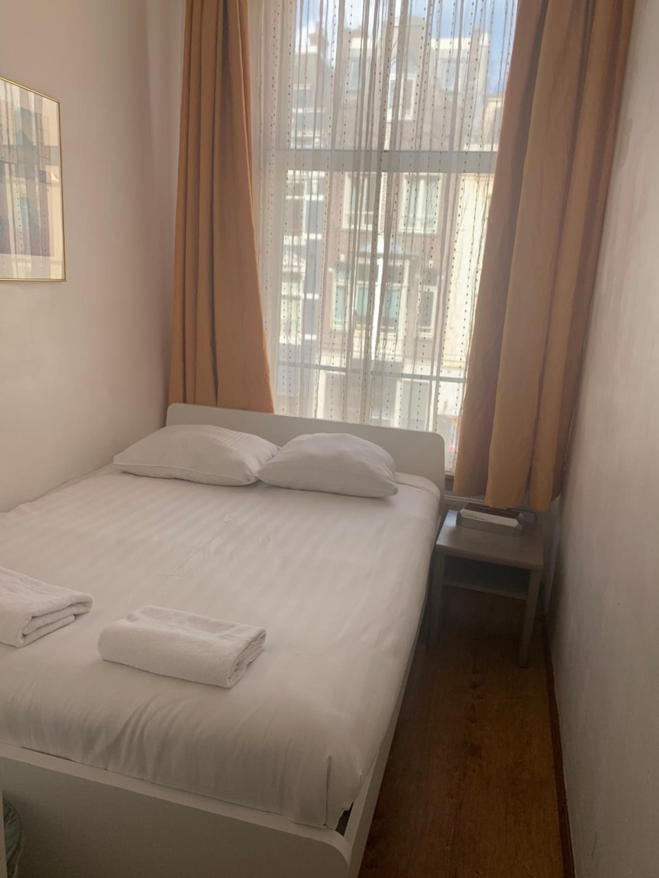 Small Double Room photo 1